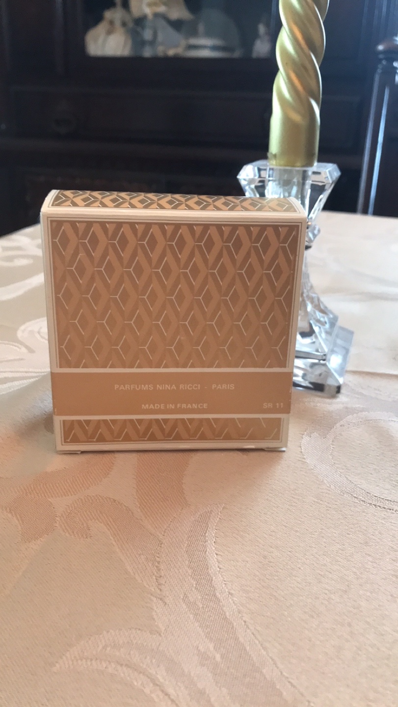 Vintage Nina Ricci Capricci Perfumed Soap - photo 2