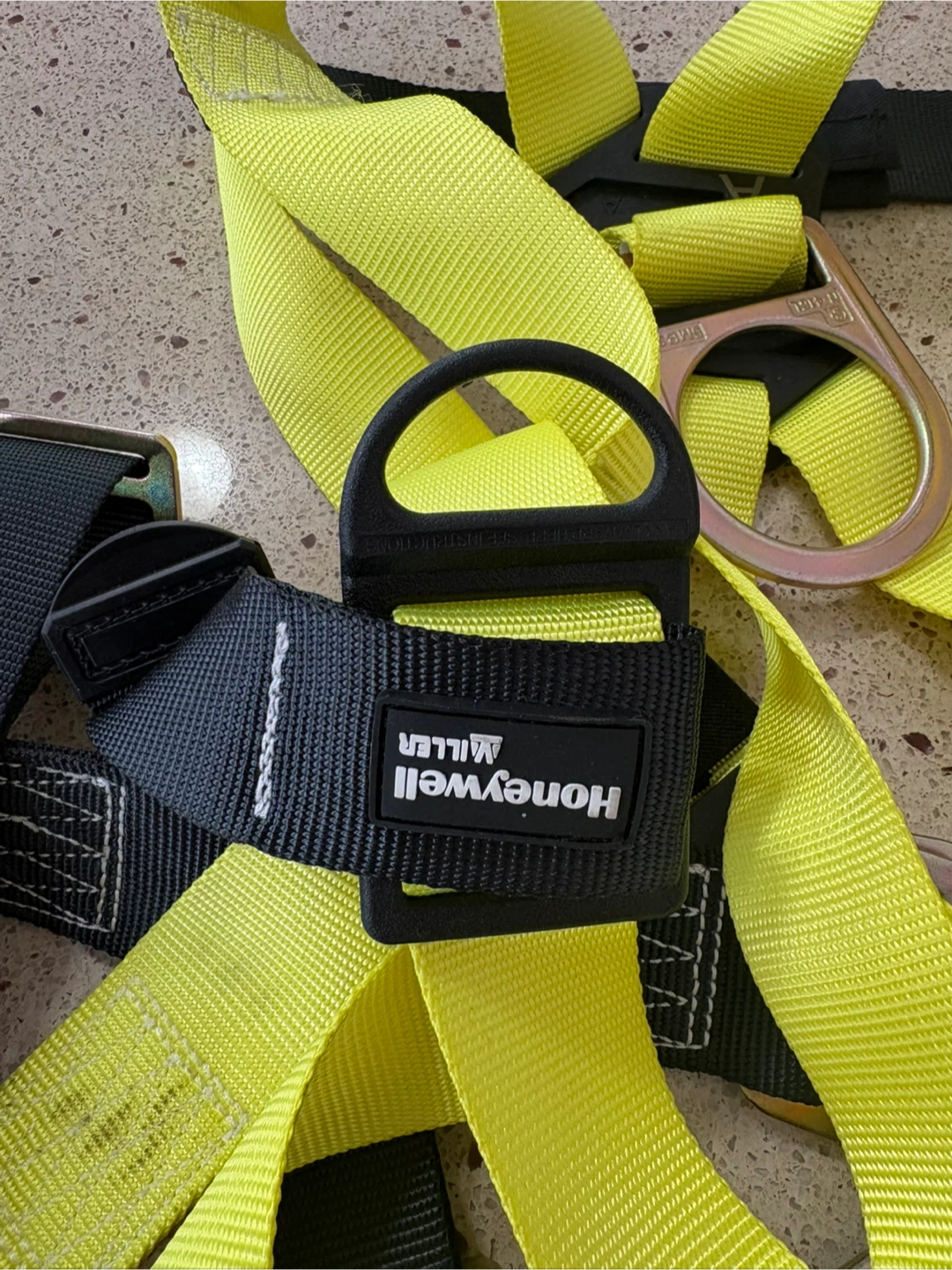 Guardian Full Body Harness 01704-CSA & Honeywell Harness - photo 3
