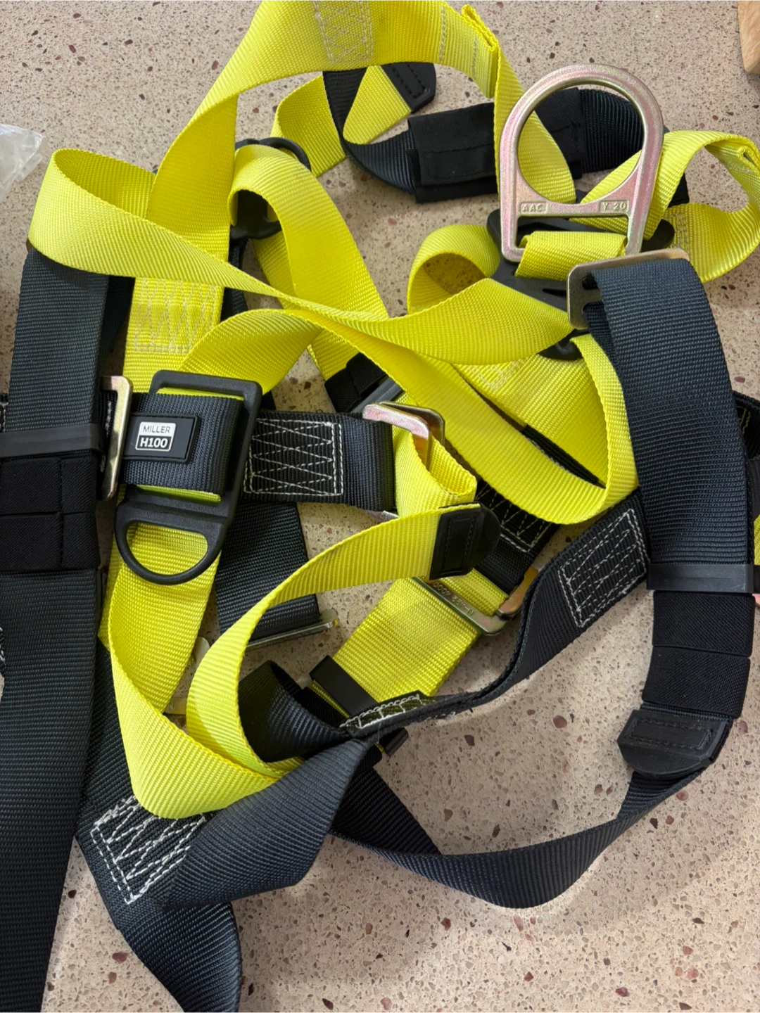 Guardian Full Body Harness 01704-CSA & Honeywell Harness - photo 2