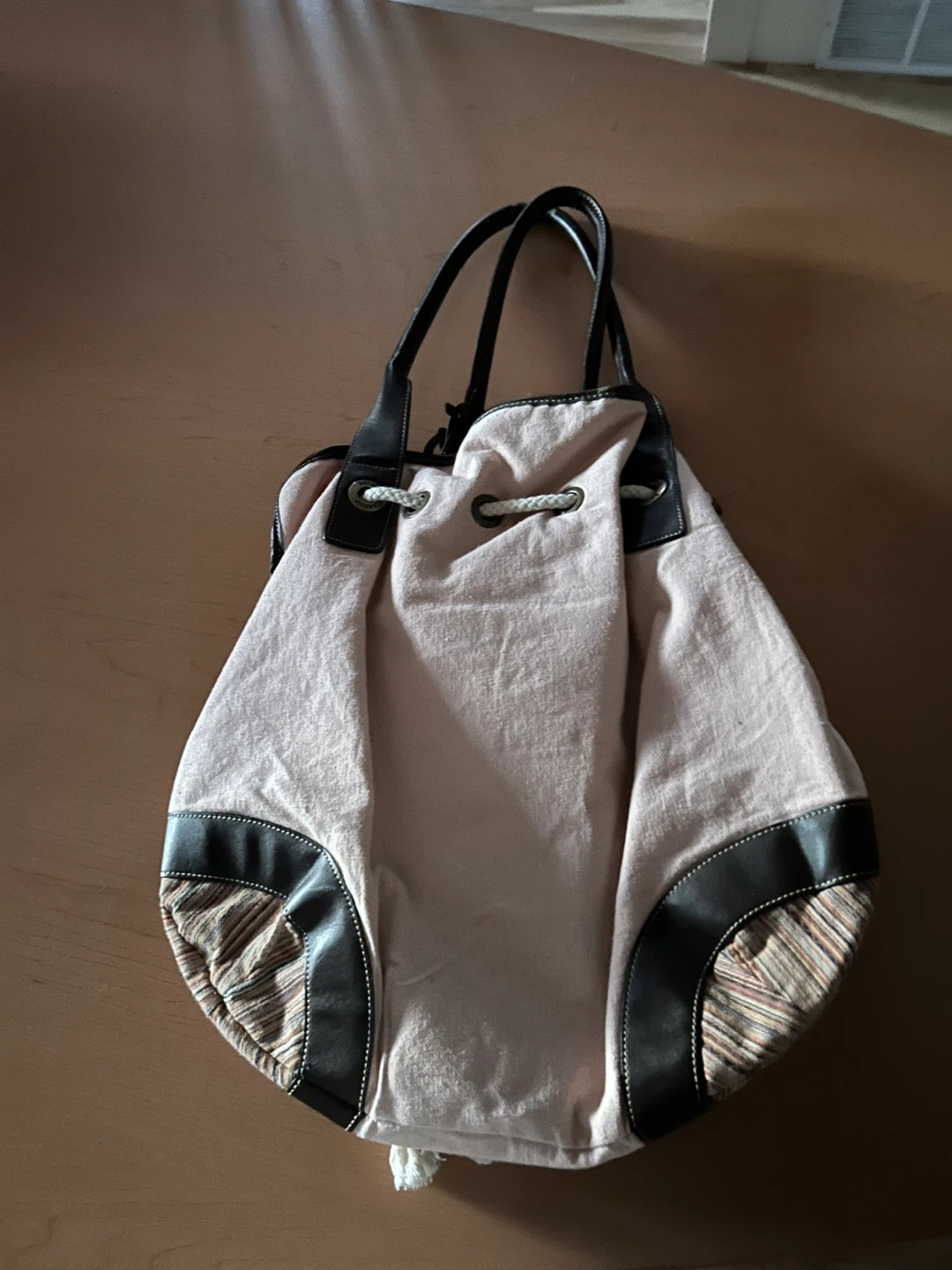 Beige/ light pink  Drawstring Shoulder Bag with Floral Appliqués - photo 3