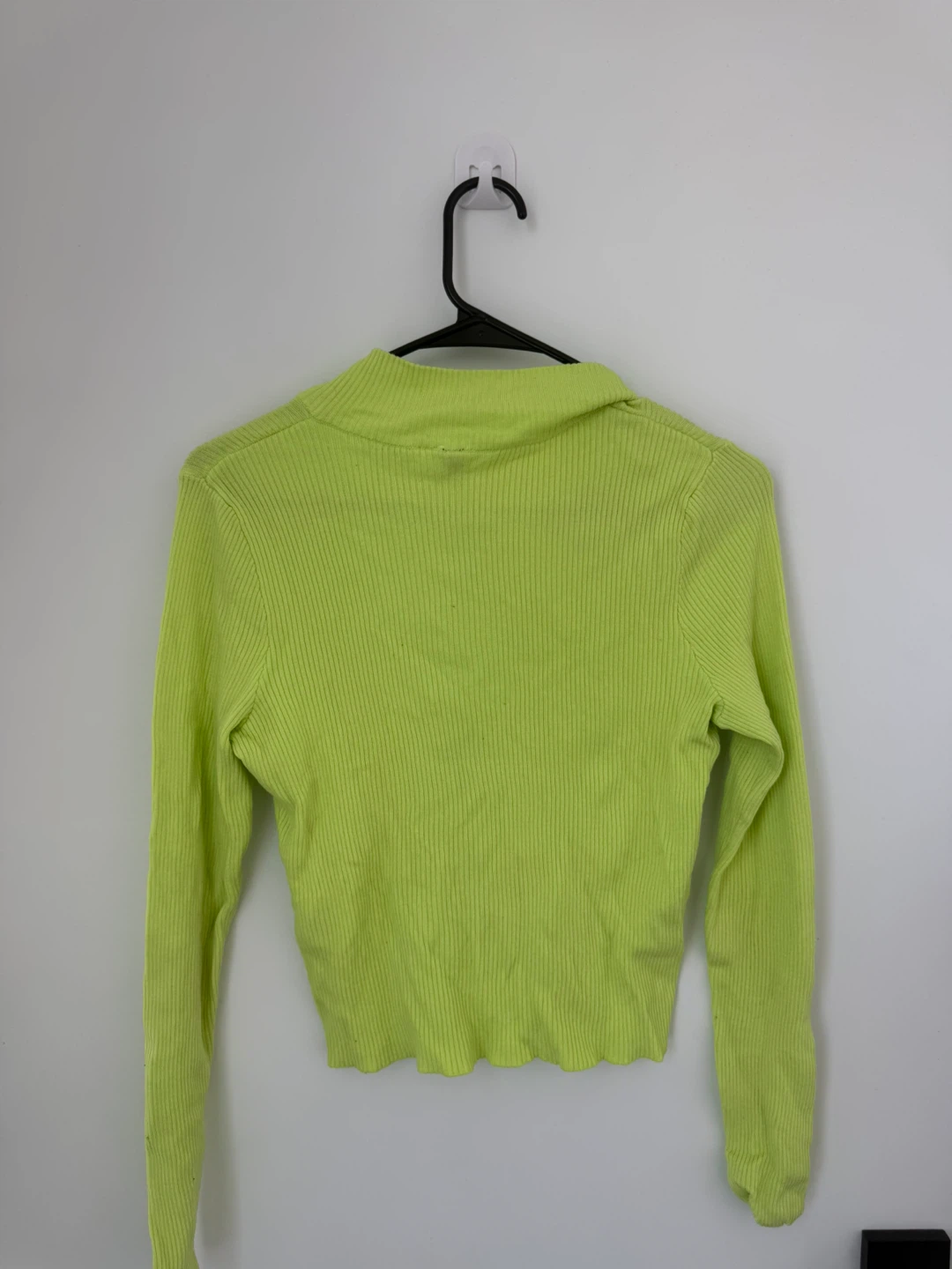 Green sweater Top - photo 2