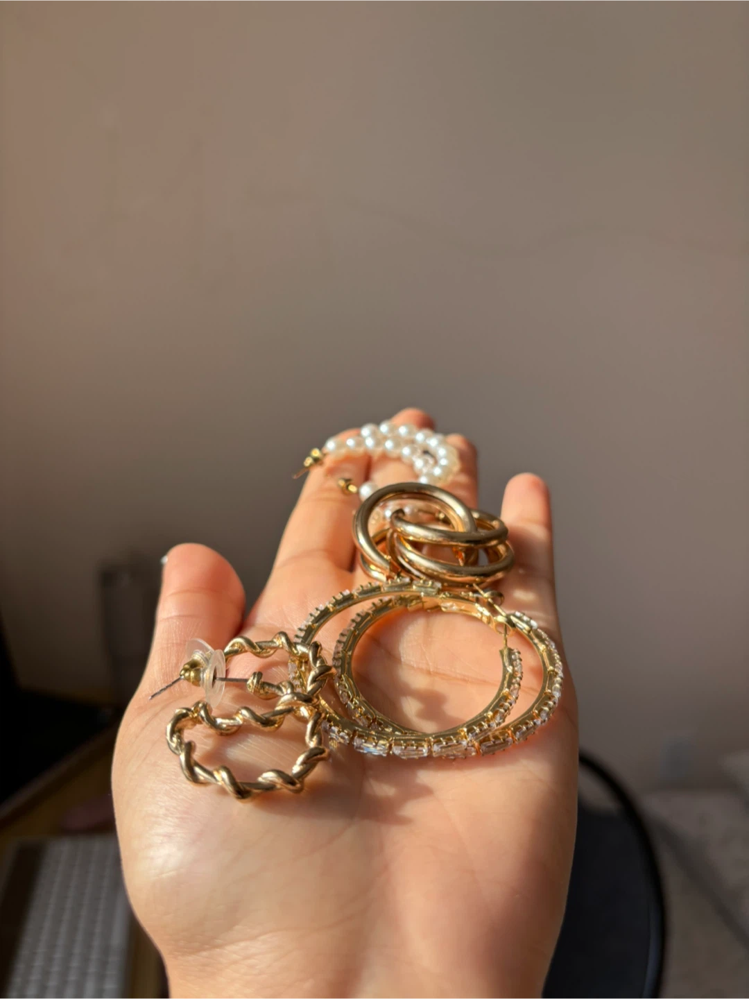 4 pairs: Set of Gold Hoop Earrings and Pearl Bracelet