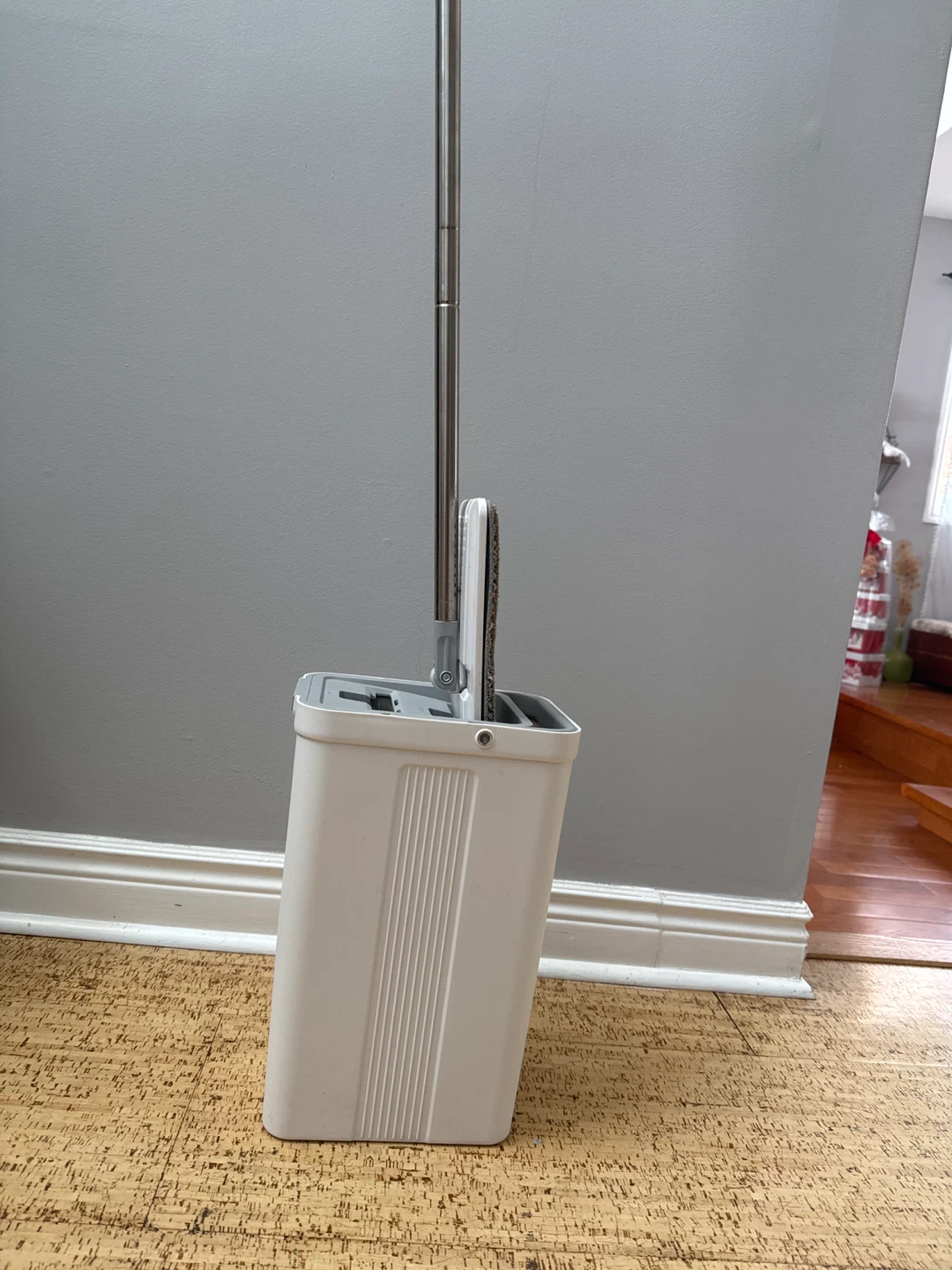 White Spin Mop and Bucket Set - photo 2