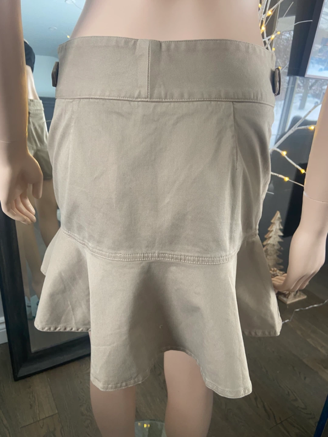 NWT: Tan McGinn Ruffle Hem Mini Skirt with Belt Detail 2 - photo 5