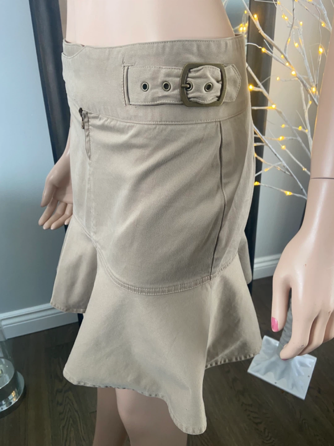 NWT: Tan McGinn Ruffle Hem Mini Skirt with Belt Detail 2 - photo 2