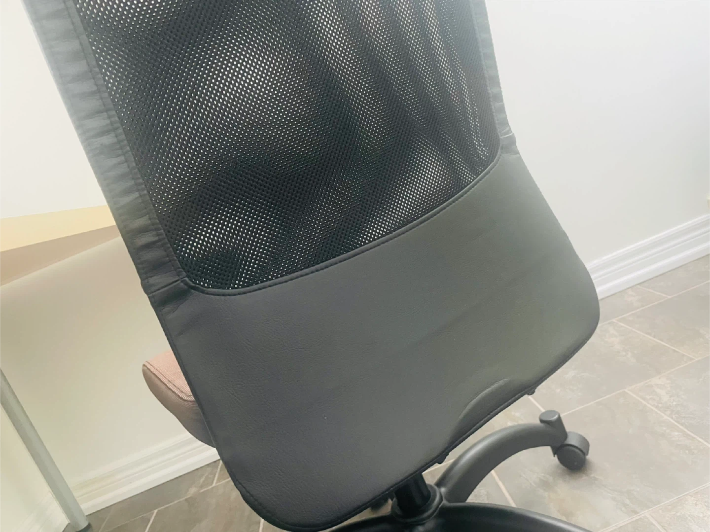 Office Chair with Mesh Back - photo 5