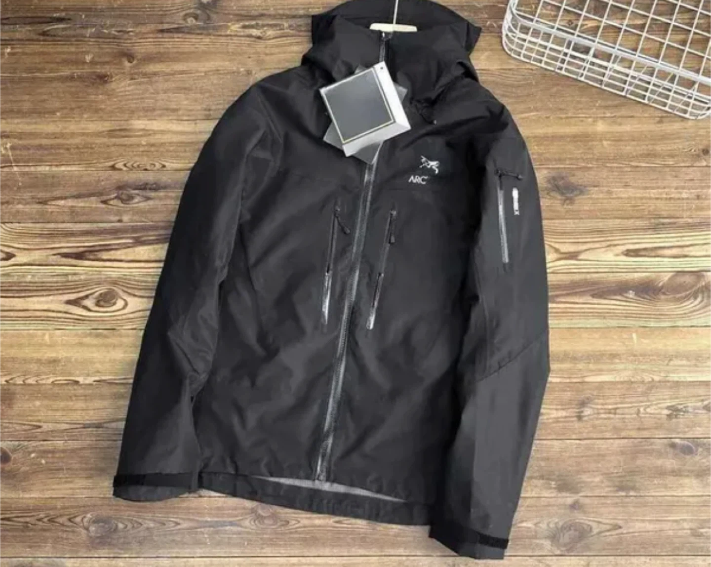 Arc’teryx Warehouse Dump - photo 4
