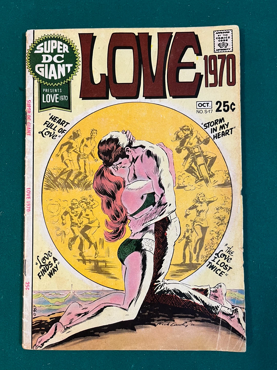 Super DC Giant 17 Love 1970 Comic Book