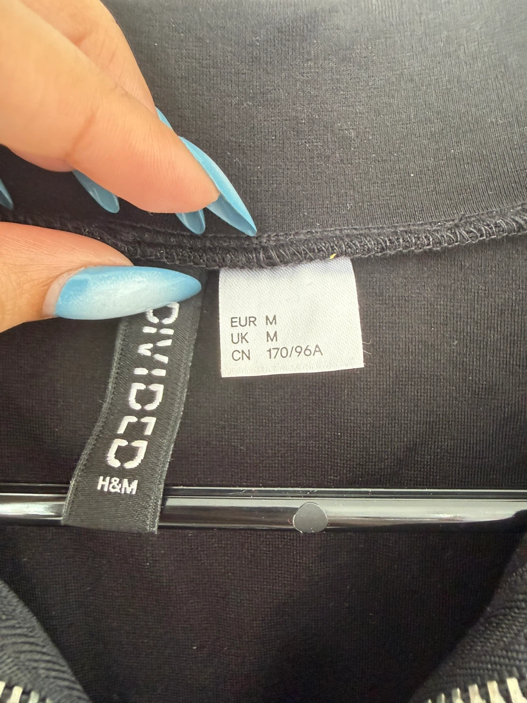 H&M Black Dress with Neon Stripes - photo 2