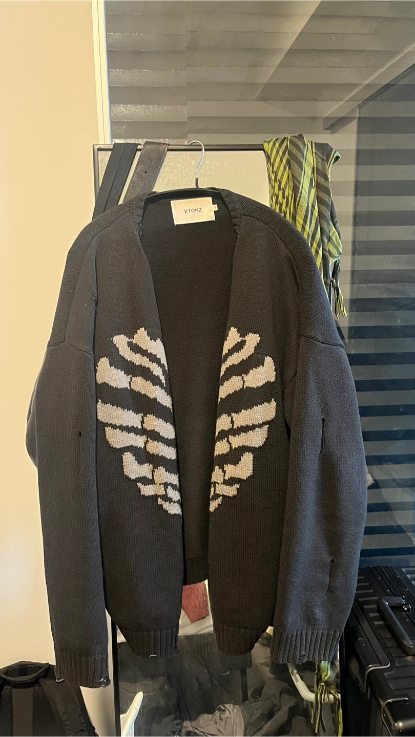 XTONZ Skeleton Heart Cardigan