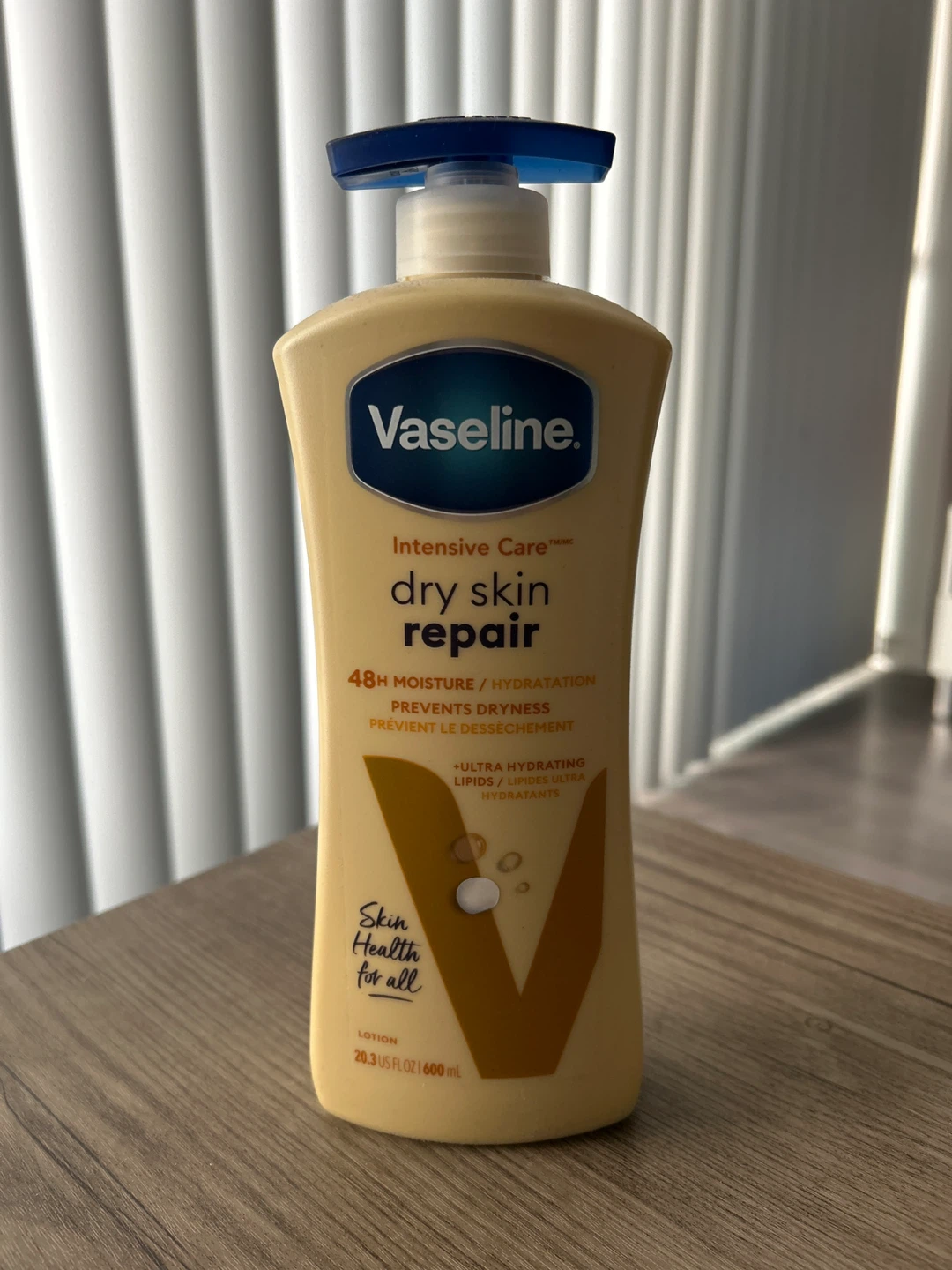 Vaseline Intensive Care Dry Skin Repair Lotion 600 mL