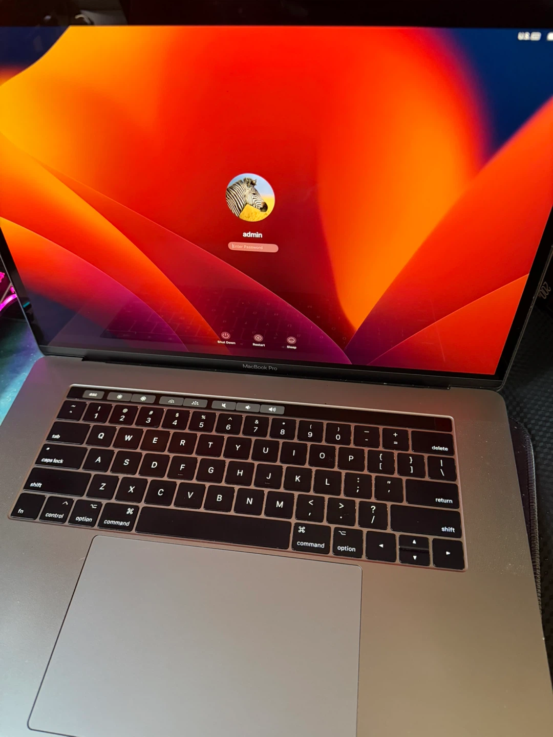Apple MacBook Pro Laptop Touch bar - photo 4