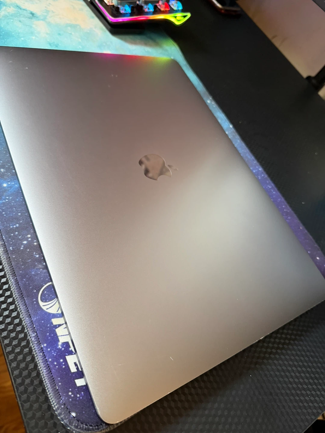 Apple MacBook Pro Laptop Touch bar - photo 2