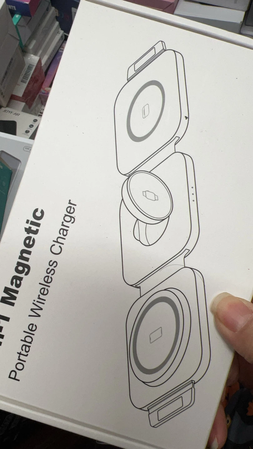 3-in-1 Magnetic Portable Wireless Charger - photo 2