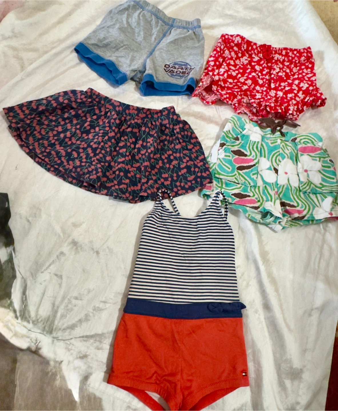 Kids' Shorts Bundle - H&M, Darth Vader, Tommy Hilfiger - photo 5