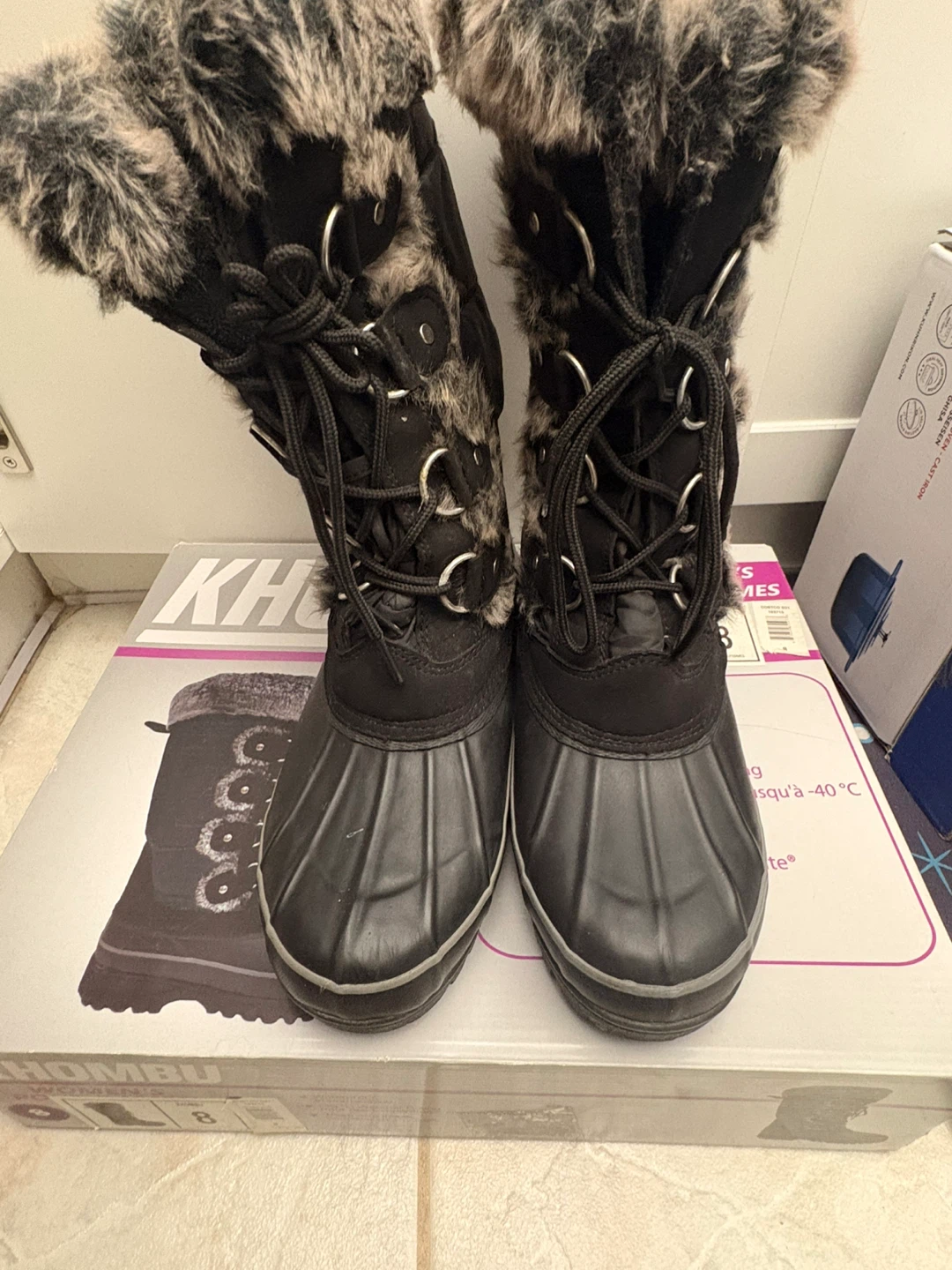 Khombu Women's Waterproof Winter Boots Size 8 - photo 2