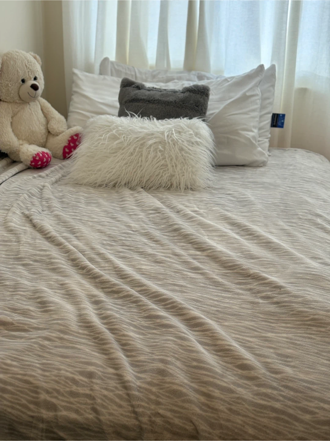 Like New Full Size Mattress with Box Spring – Very Clean