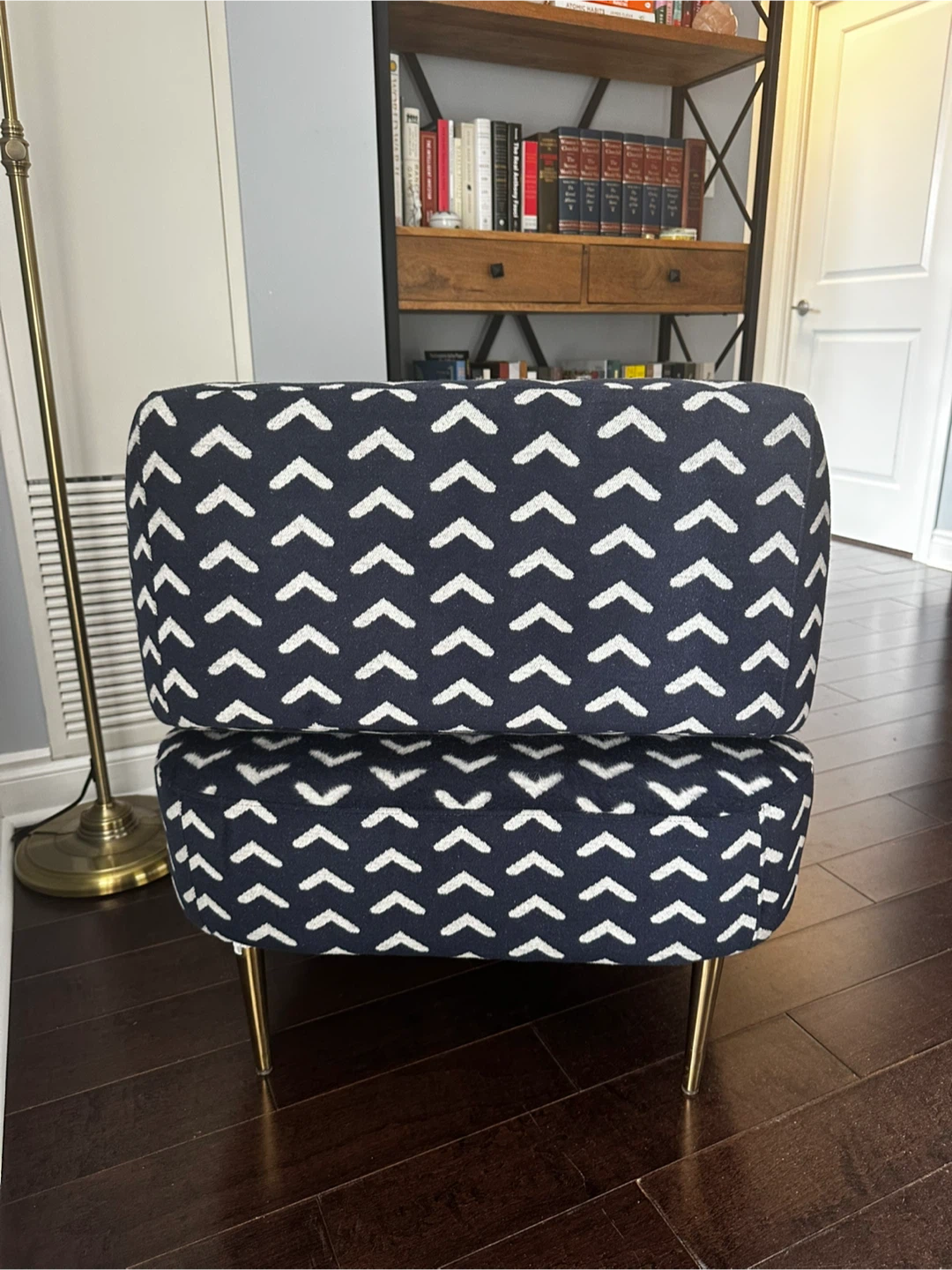 Over 50% off purchase sticker! Armchair - Blue & White - photo 4
