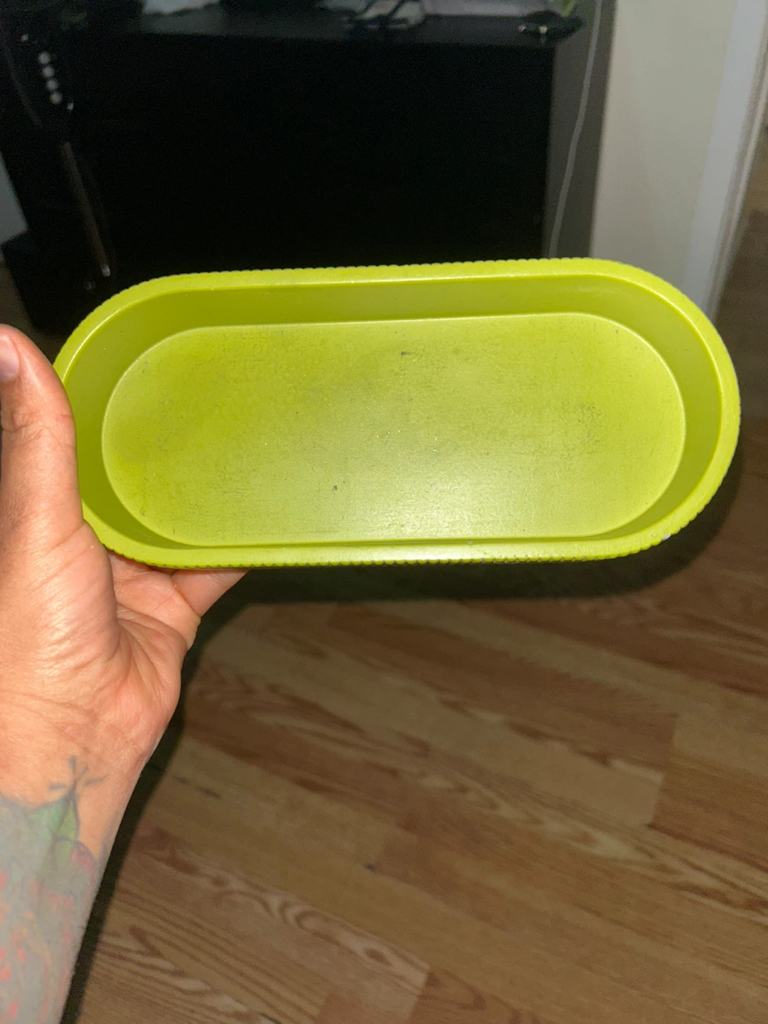 Green ceramic Tray