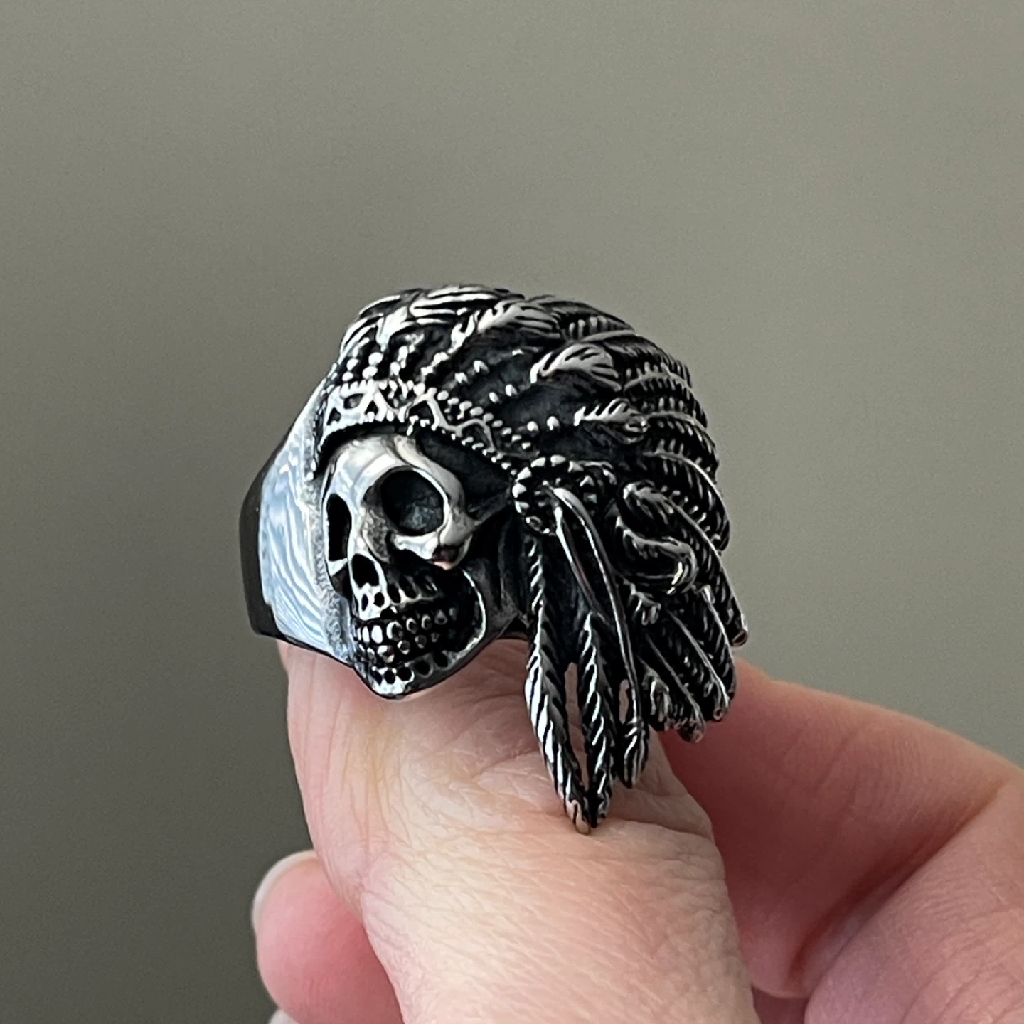 Chief Skull titanium ring (size 12) - photo 2