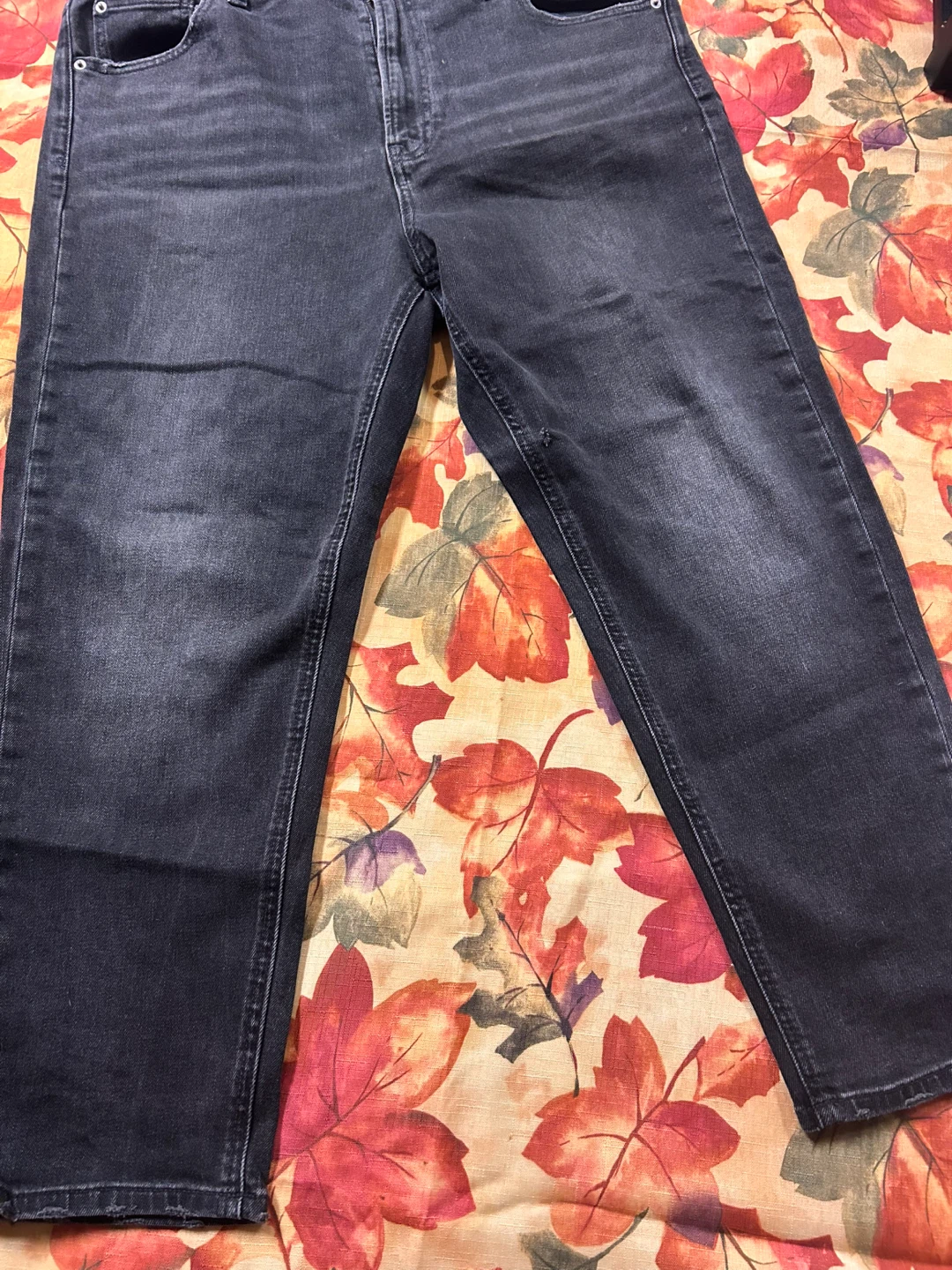 GAP Mom Jean High Rise Jeans - Size 32/14R - photo 2