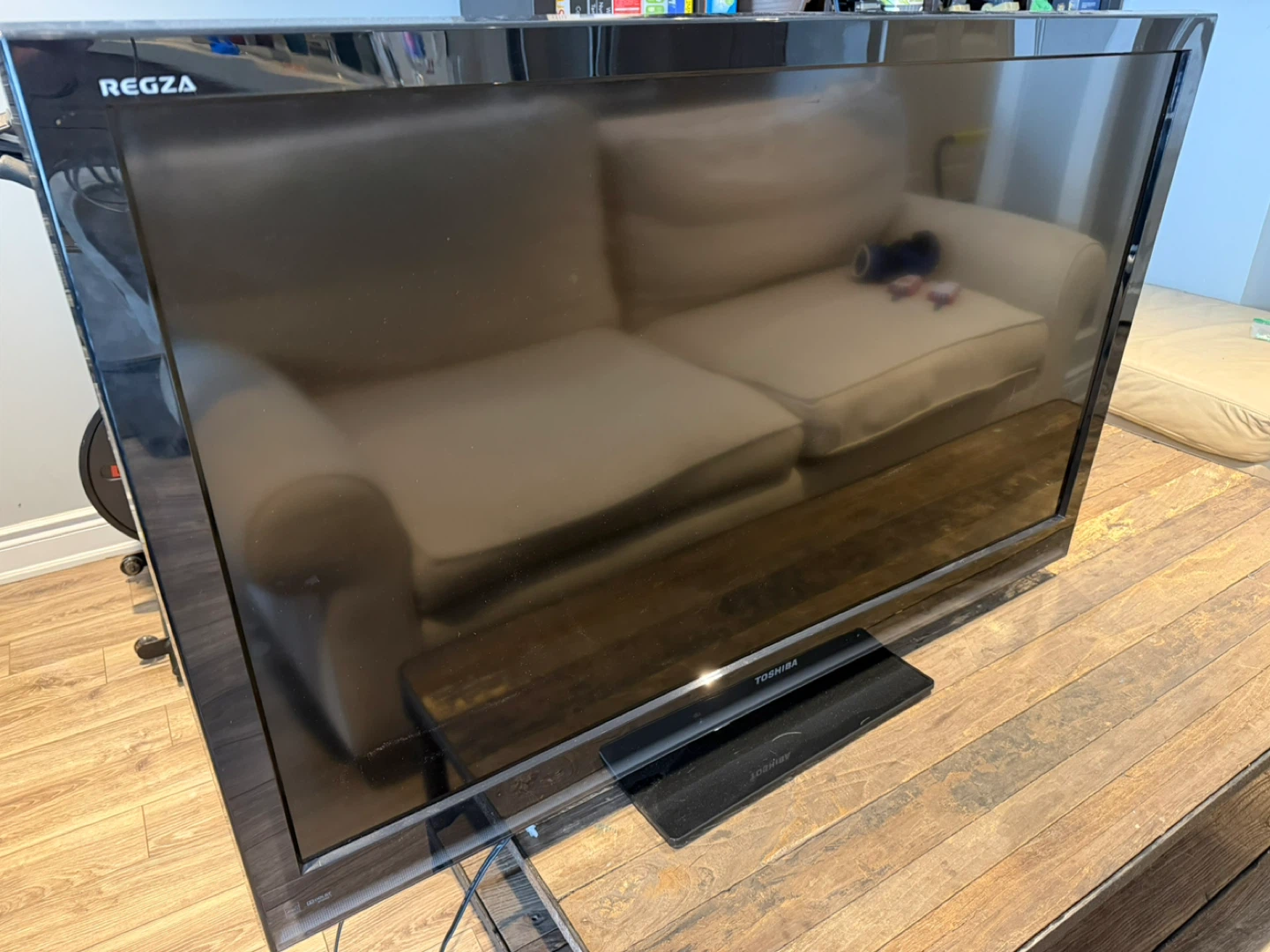 Toshiba Regza 46" LCD TV