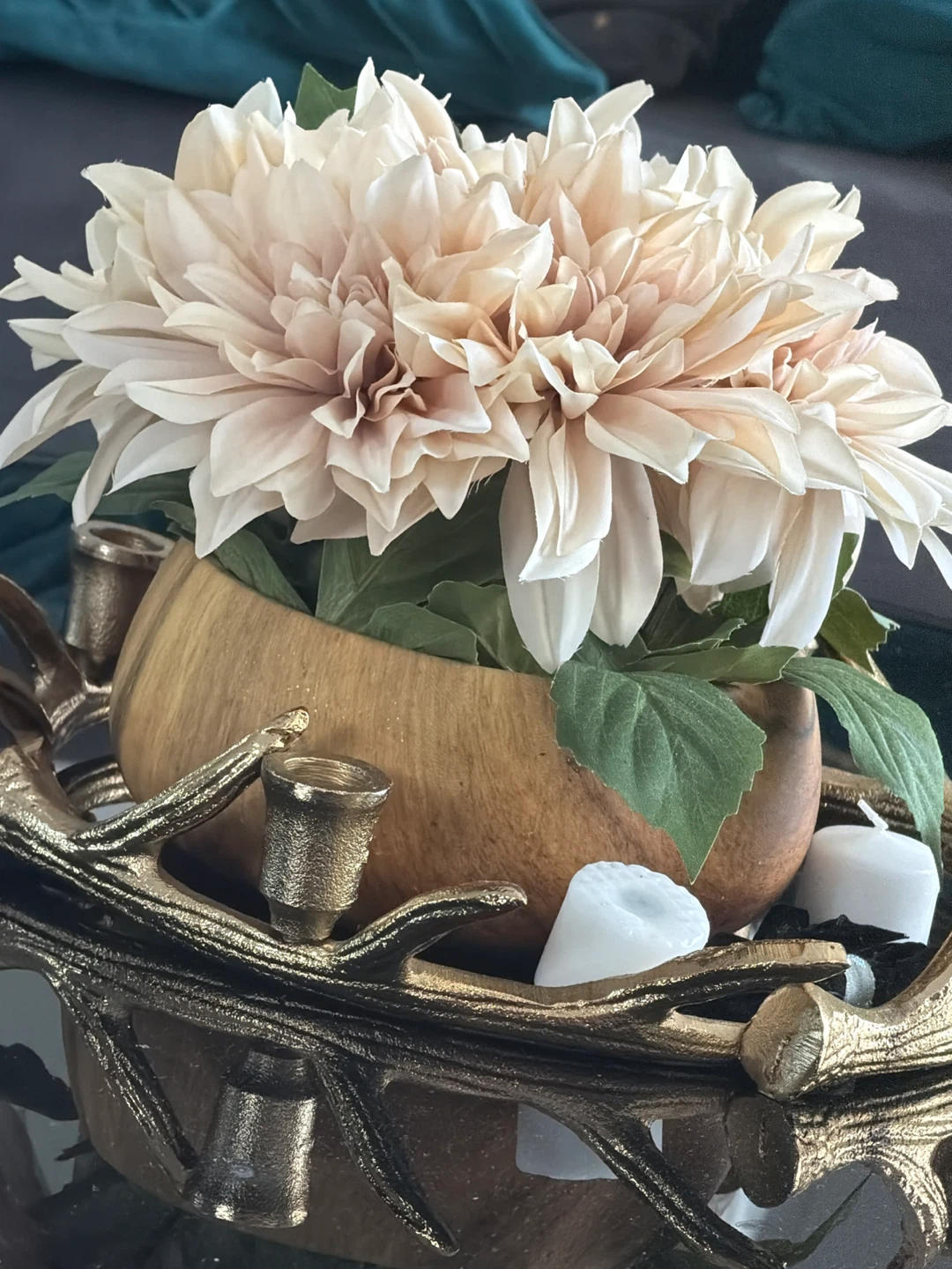 Decorative Faux Floral Arrangement Vase🥕