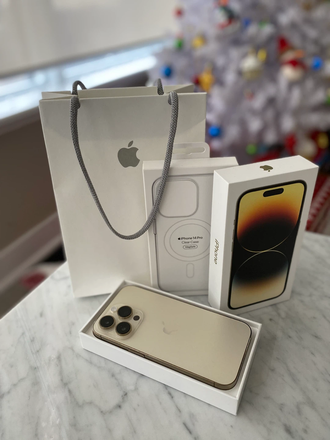 iPhone 14 Pro 256GB Unlocked Great Condition Gold + Accessories - photo 5
