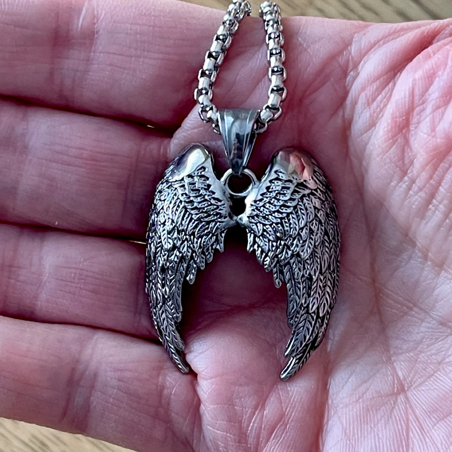 Angel wings stainless steel necklace - photo 5
