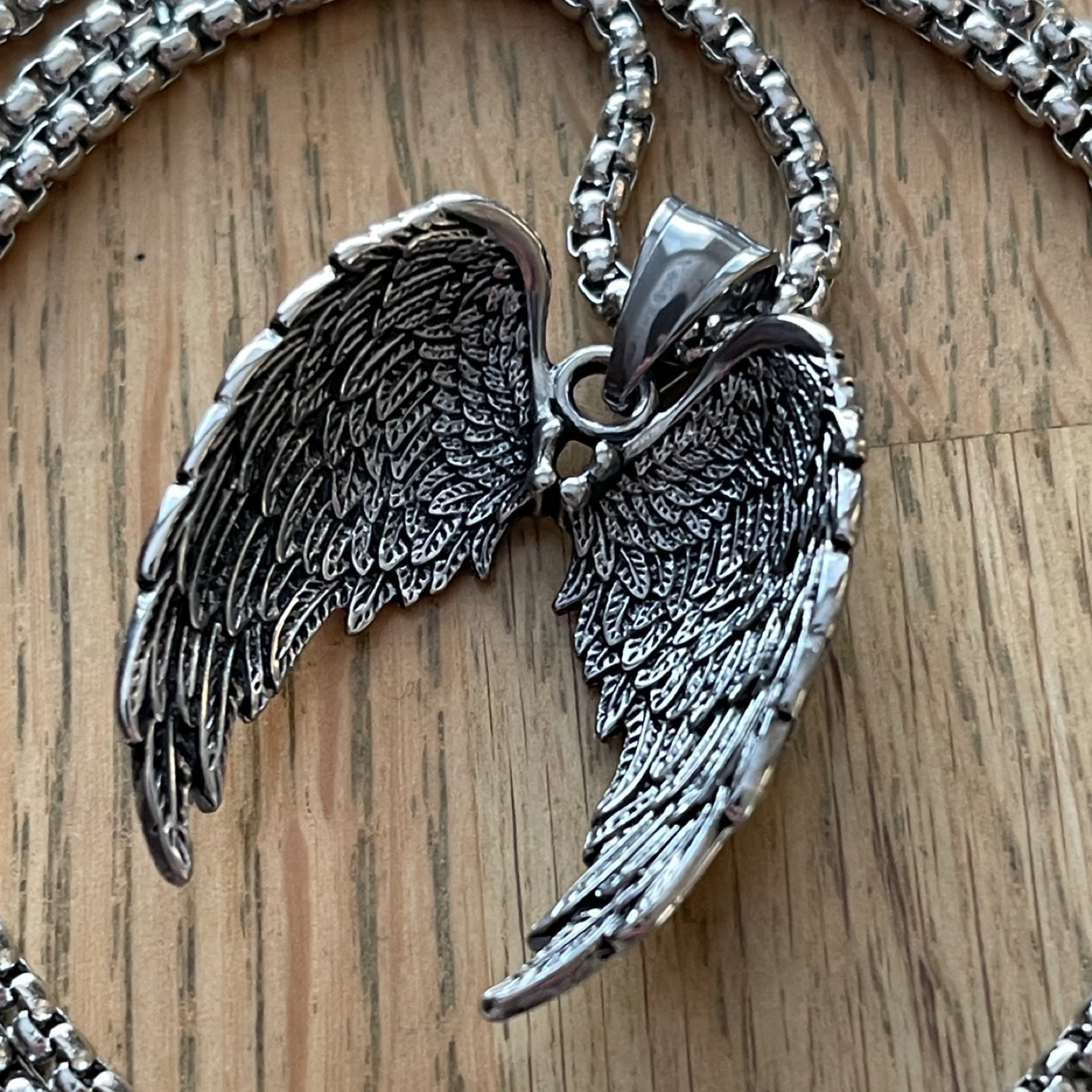 Angel wings stainless steel necklace - photo 2