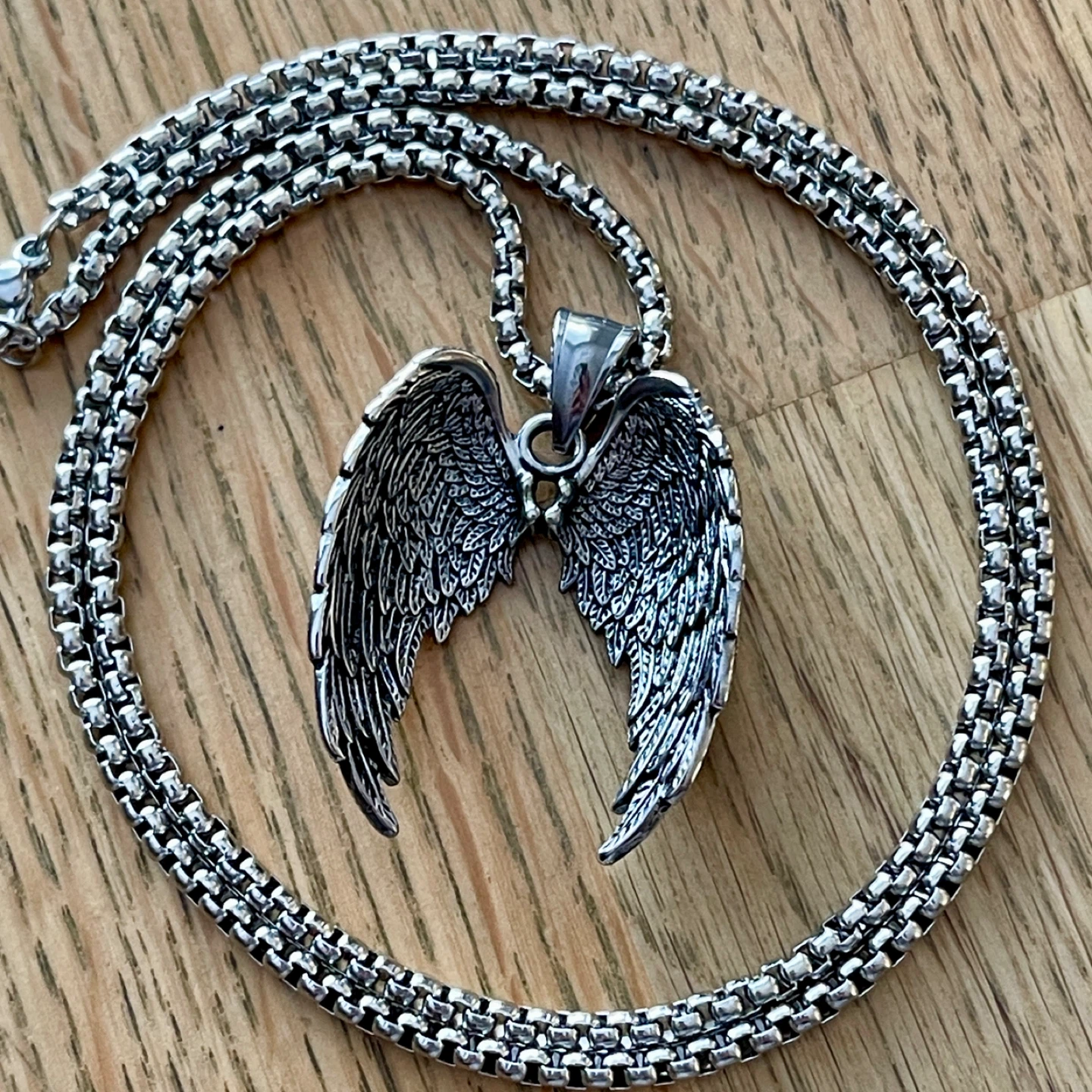 Angel wings stainless steel necklace - photo 4