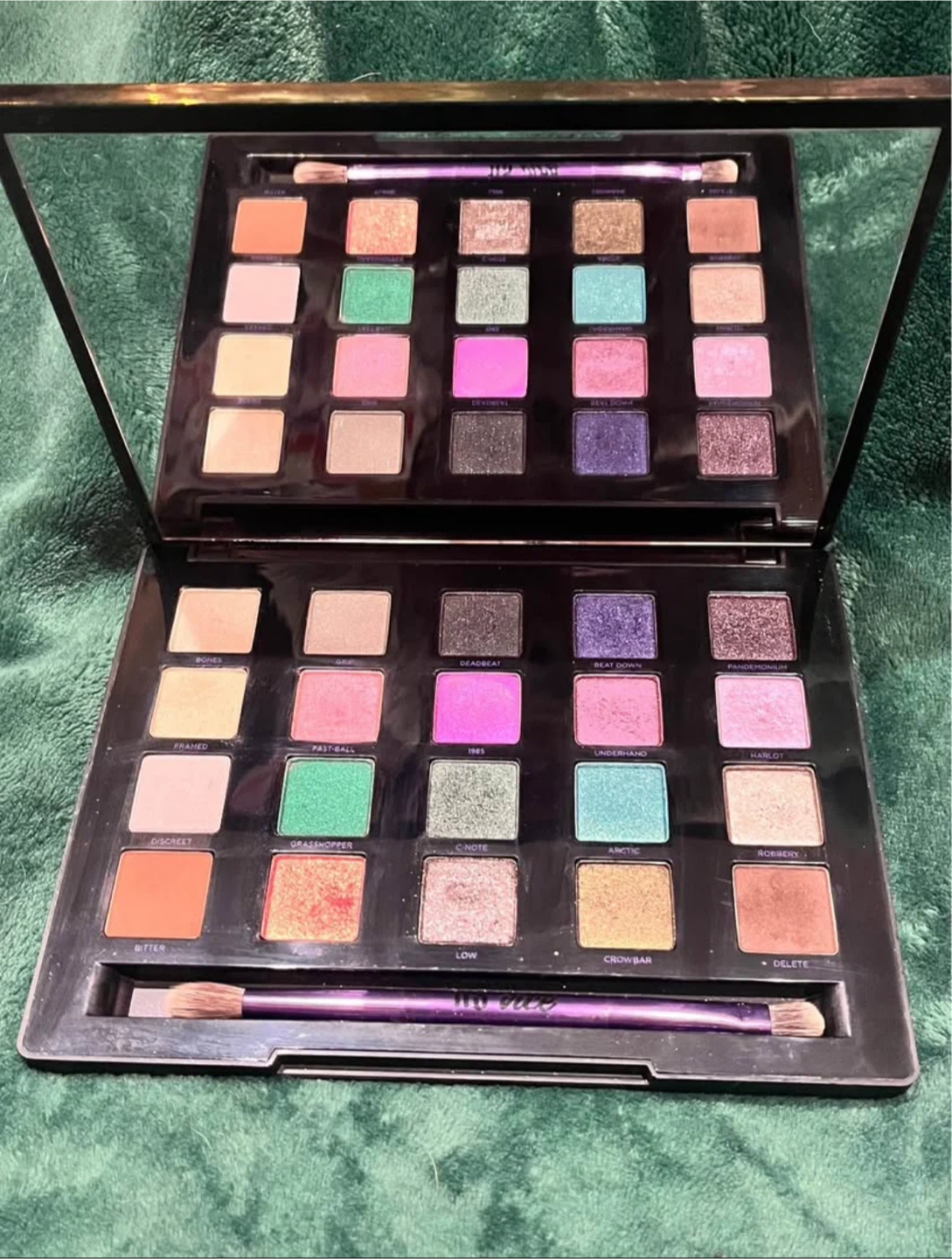 Urban Decay Vice 4 Eyeshadow Palette - photo 2