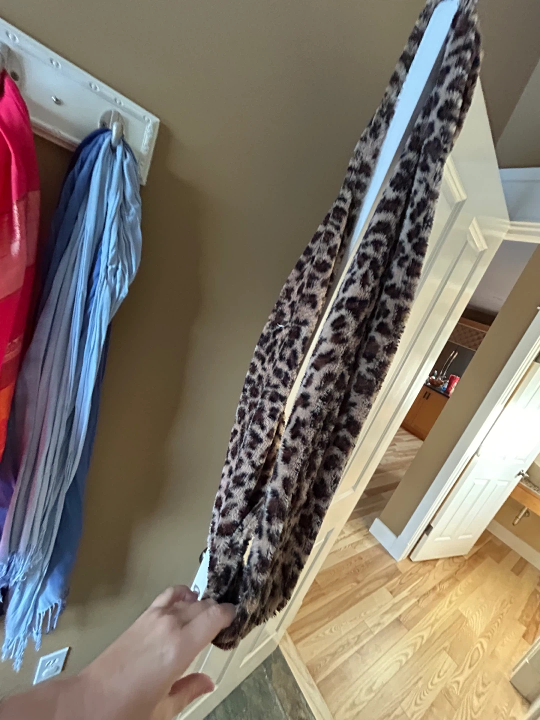 Fuzzy Leopard Print Infinity Scarf - photo 2