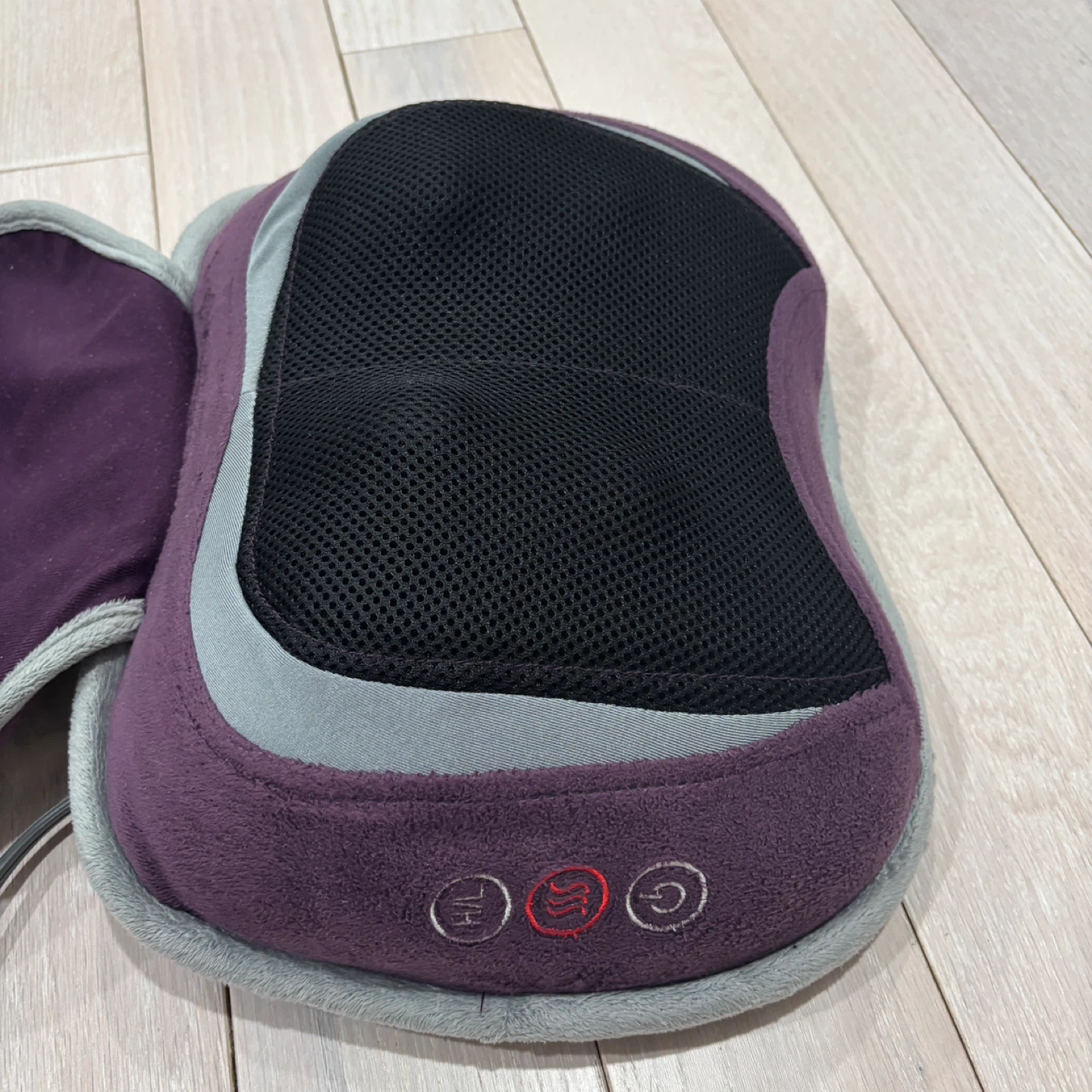 HoMedics Cordless Shiatsu Massage Pillow with Heat - photo 3