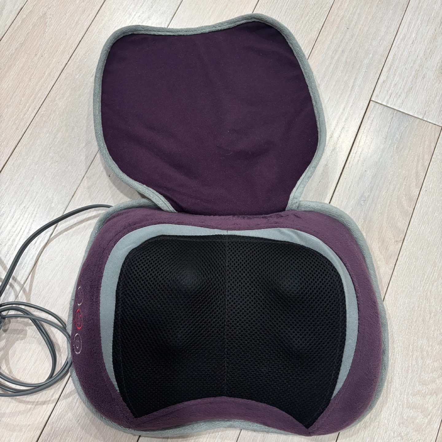 HoMedics Cordless Shiatsu Massage Pillow with Heat - photo 2