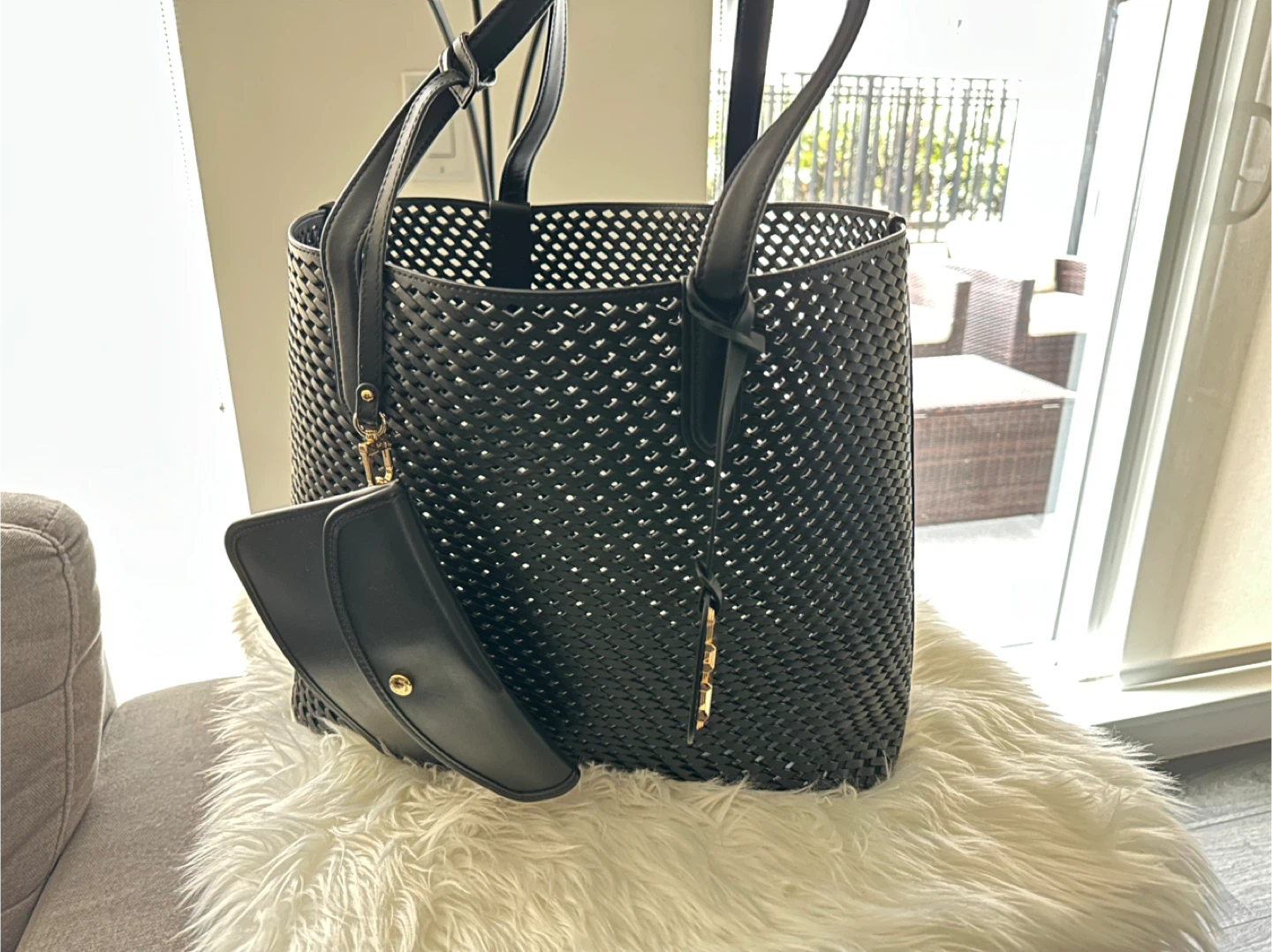 (Michael Kors) Black Woven Large Tote Bag with Detachable Pouch