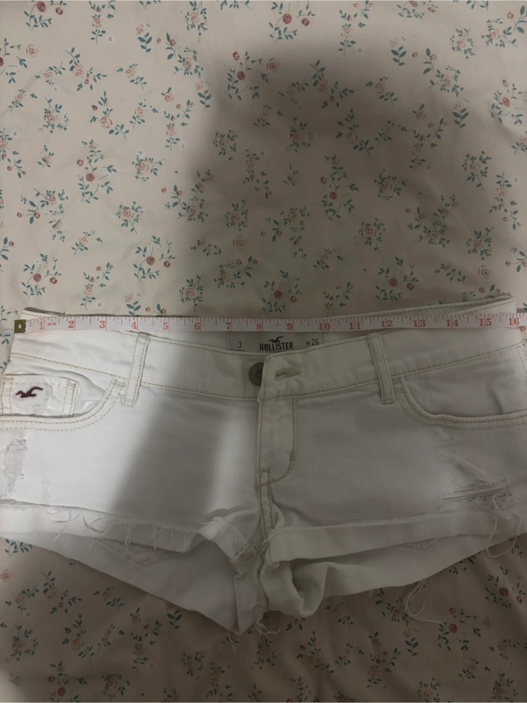 Hollister White Distressed Denim Shorts Size 26 - photo 2