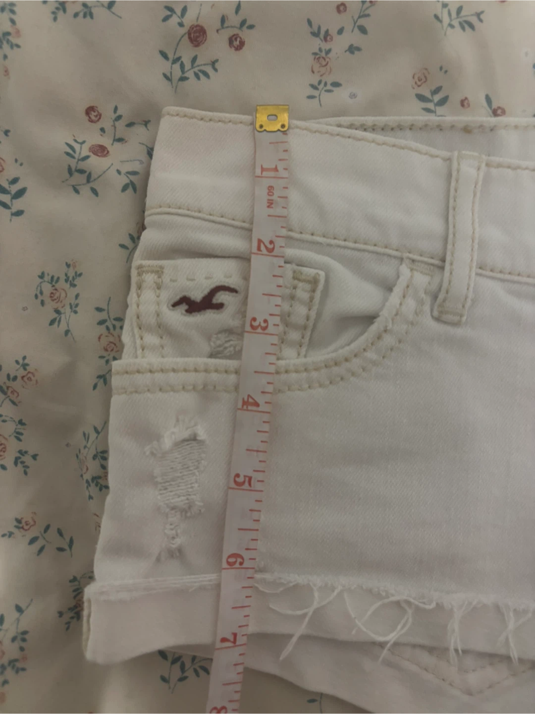 Hollister White Distressed Denim Shorts Size 26 - photo 3