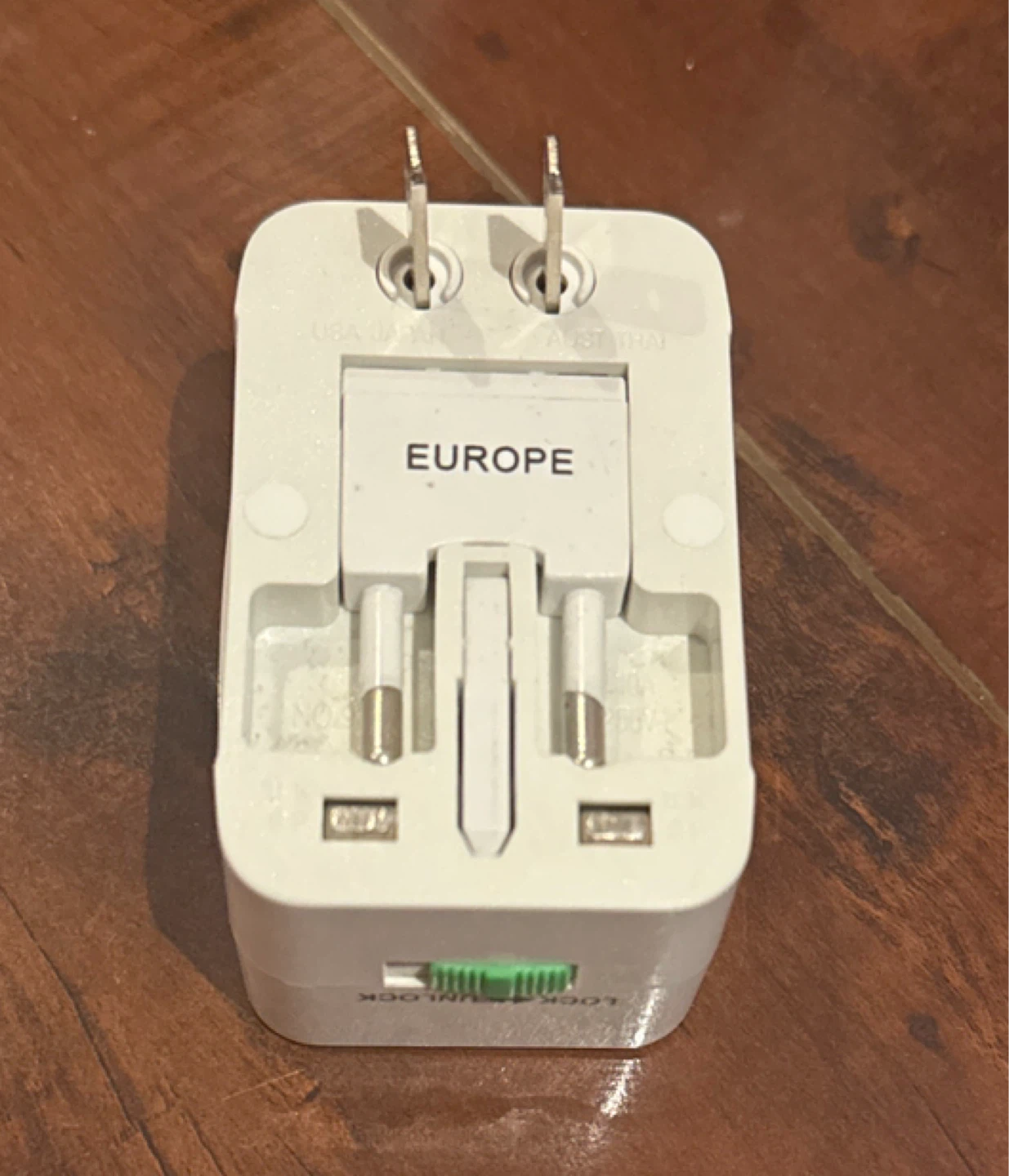 Travel Universal Adaptor with Surge Protector - photo 2