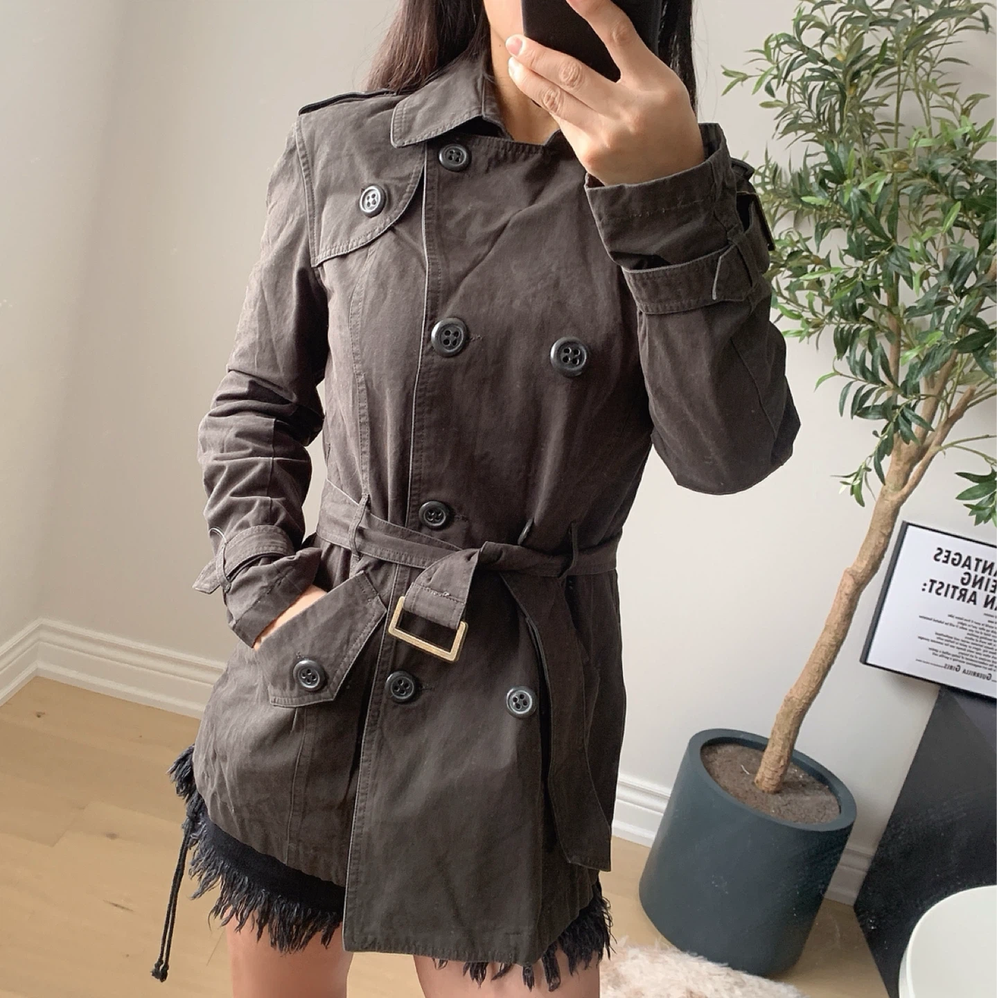 Brand New Vintage Short Trench Coat with Belt – Size M
