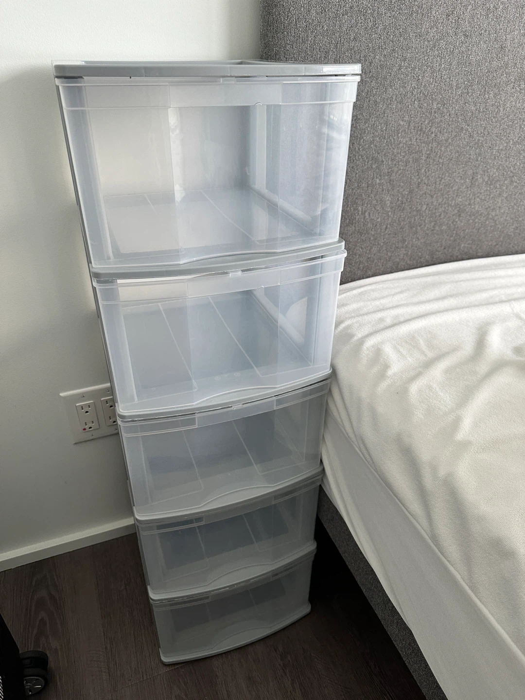 Plastic 5-Drawer Storage Unit