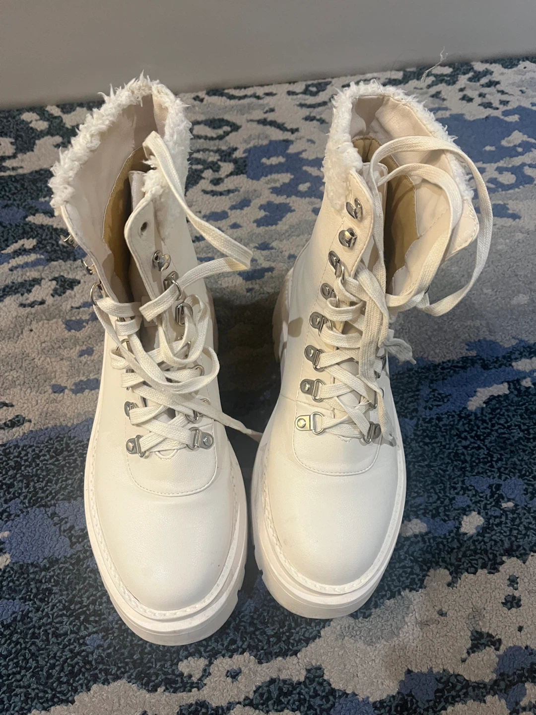 White Fur Lined Lace-Up Boots