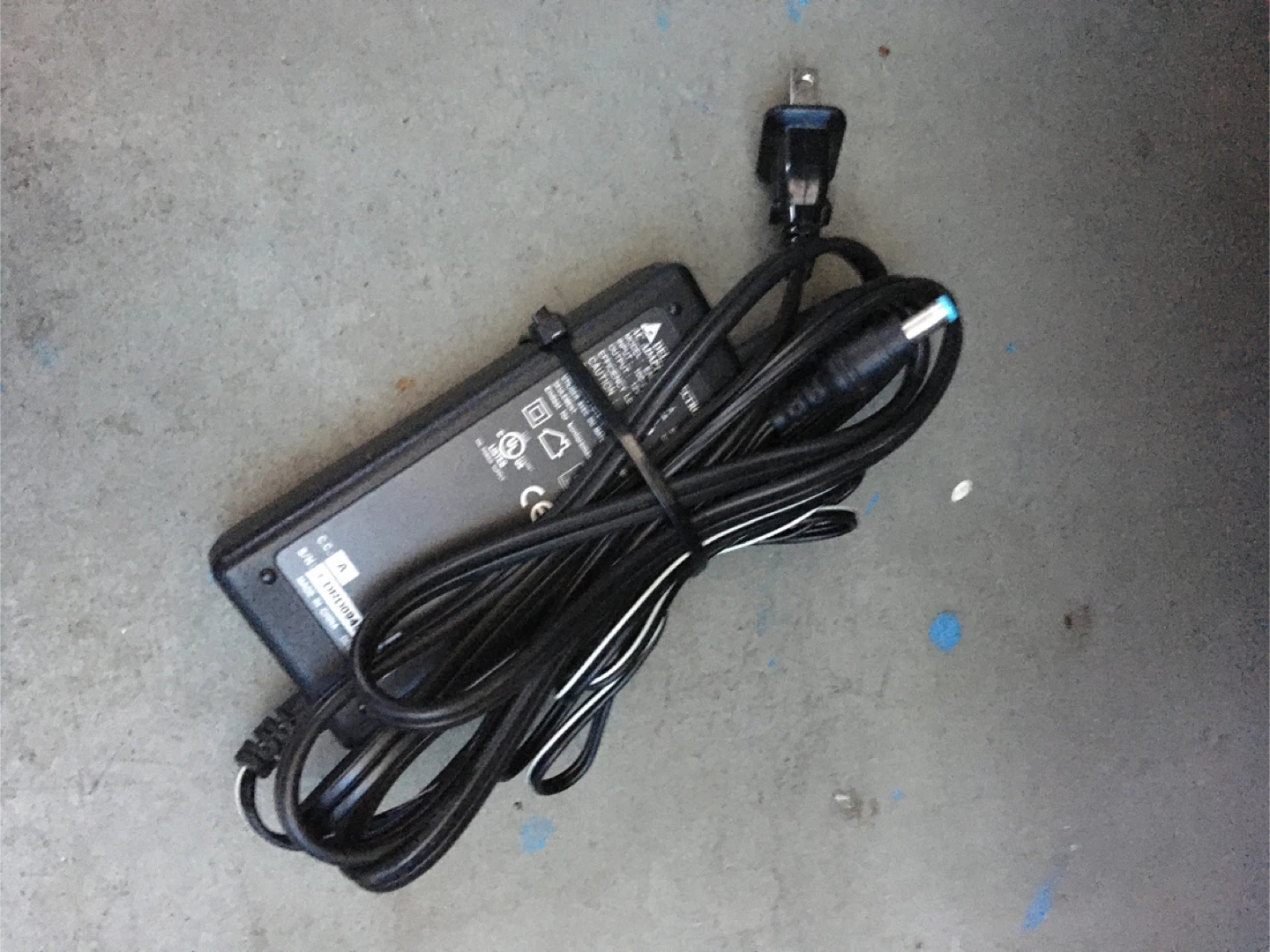 Assorted Laptop Chargers - photo 3