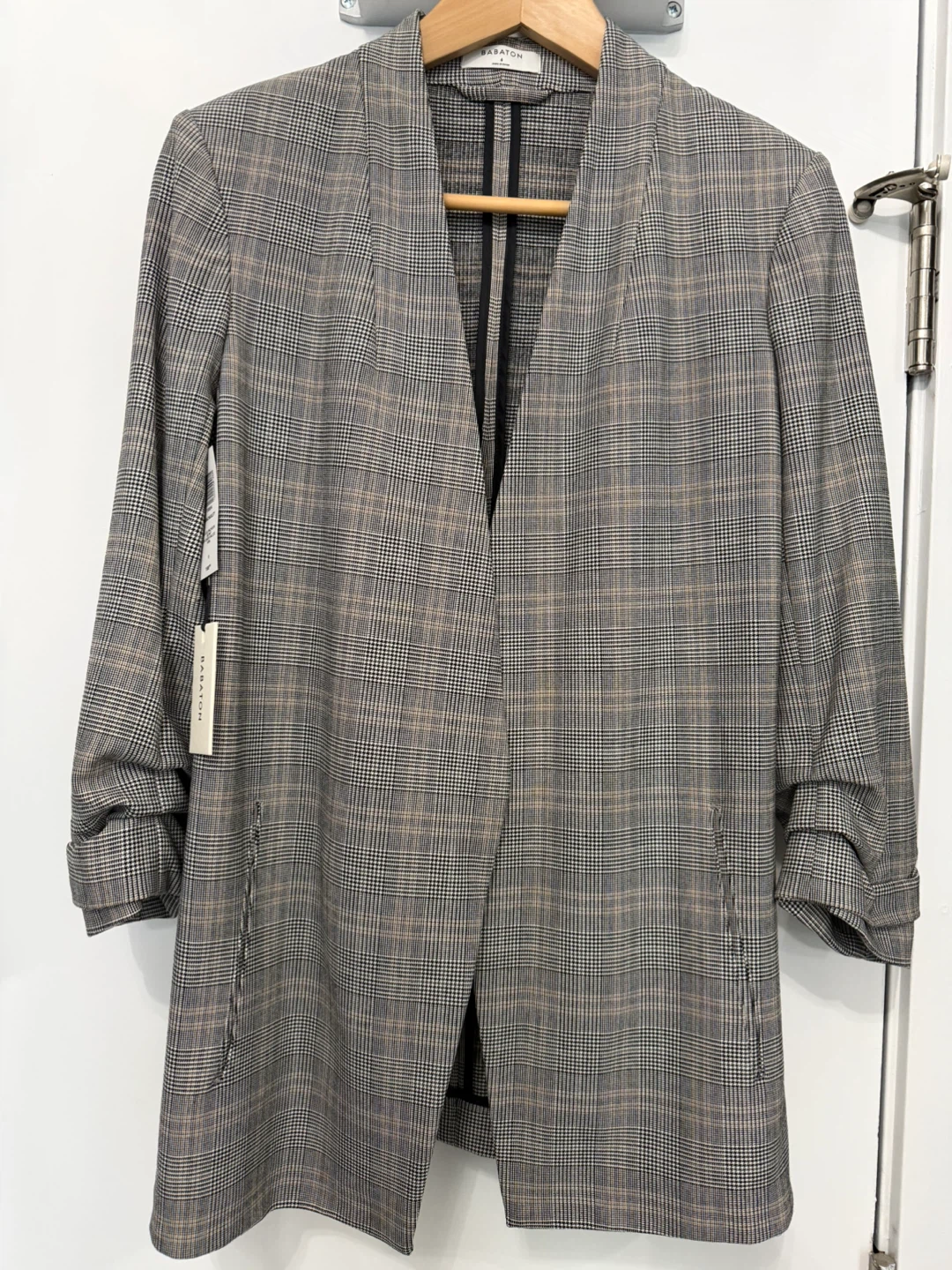 NWT Babaton Plaid Blazer Size 6