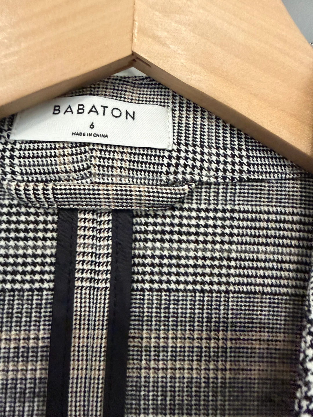 NWT Babaton Plaid Blazer Size 6 - photo 4