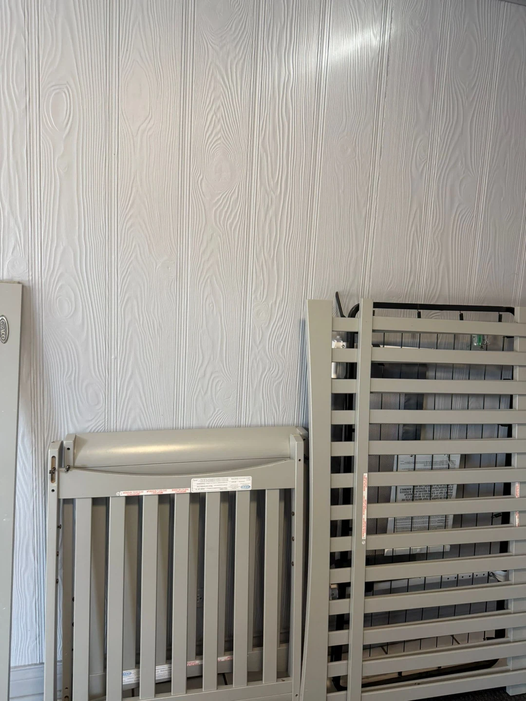 Graco Crib - Gray - photo 2