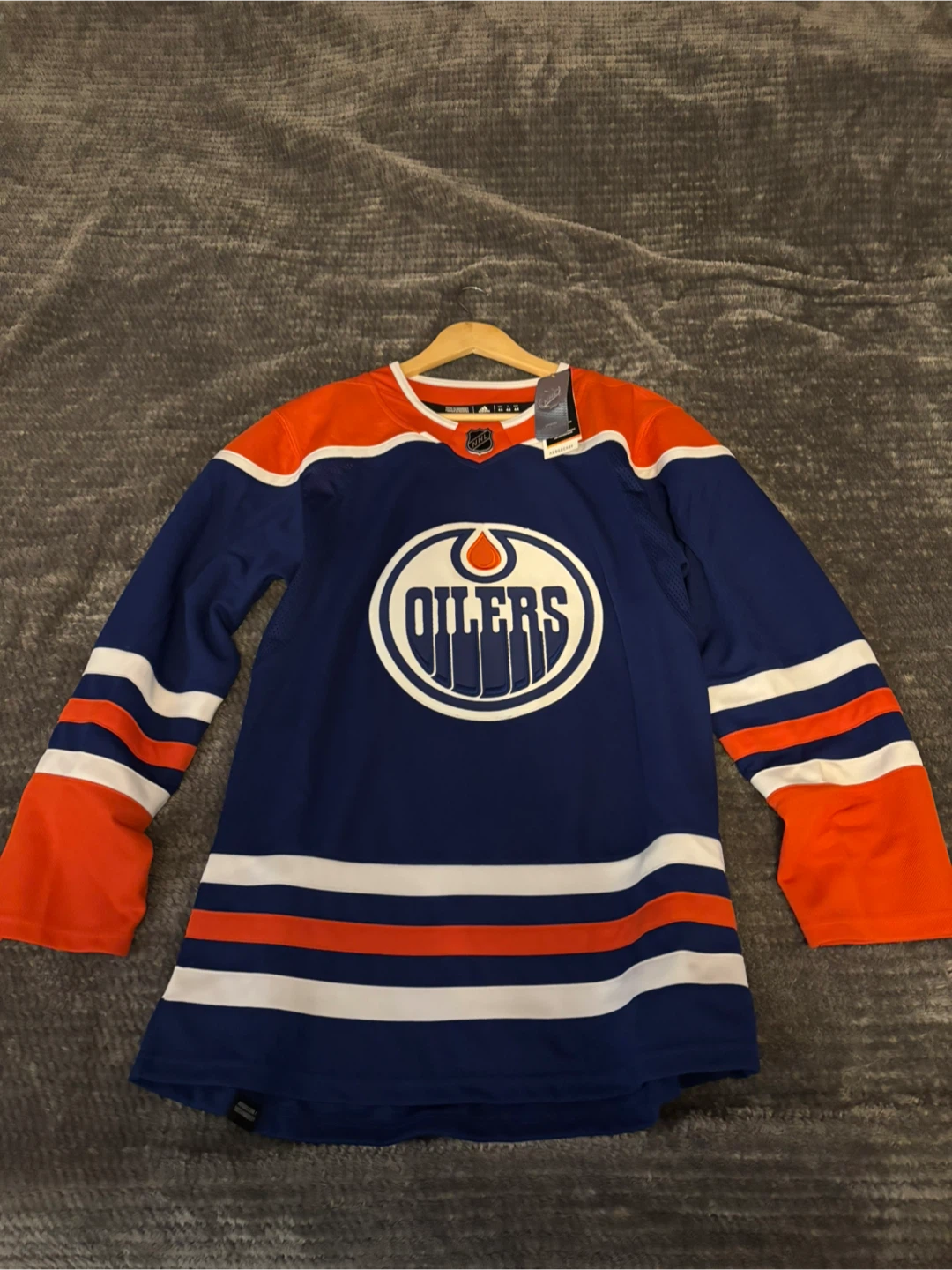 Brand New Oilers Jersey (With Tags)
