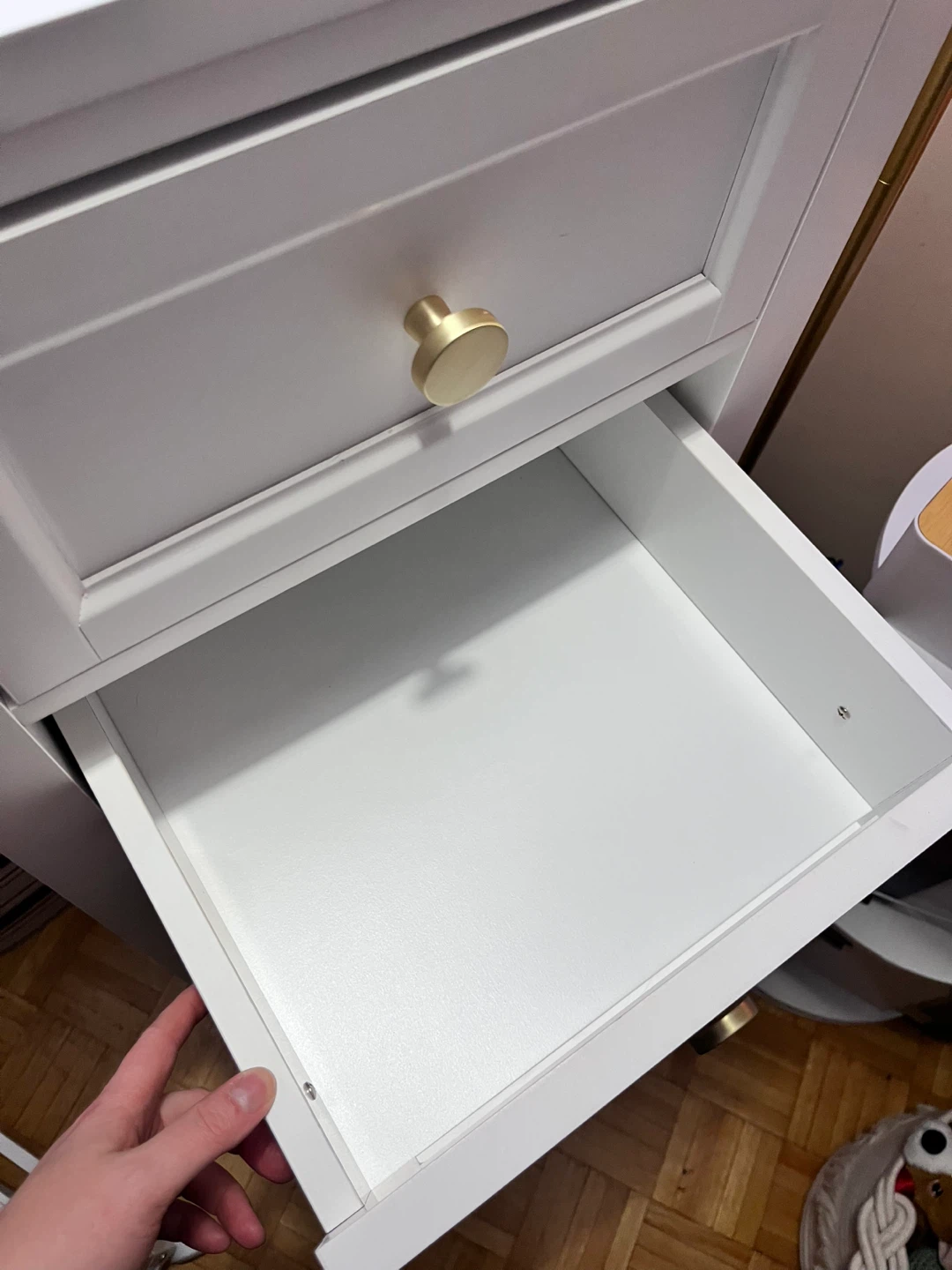 White 5-Drawer Tall Slim Dresser - photo 3