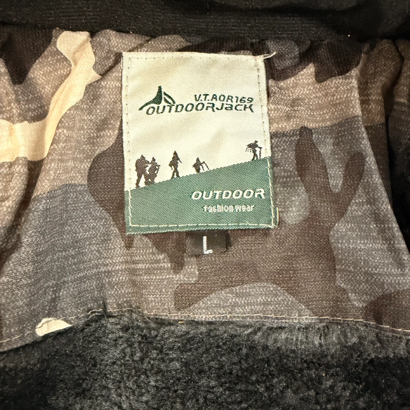 OUTDOORJACK Camo Jacket - Size L - photo 5