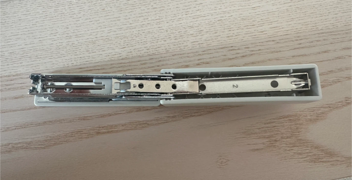 Muji - Small White Stapler $5 - photo 2